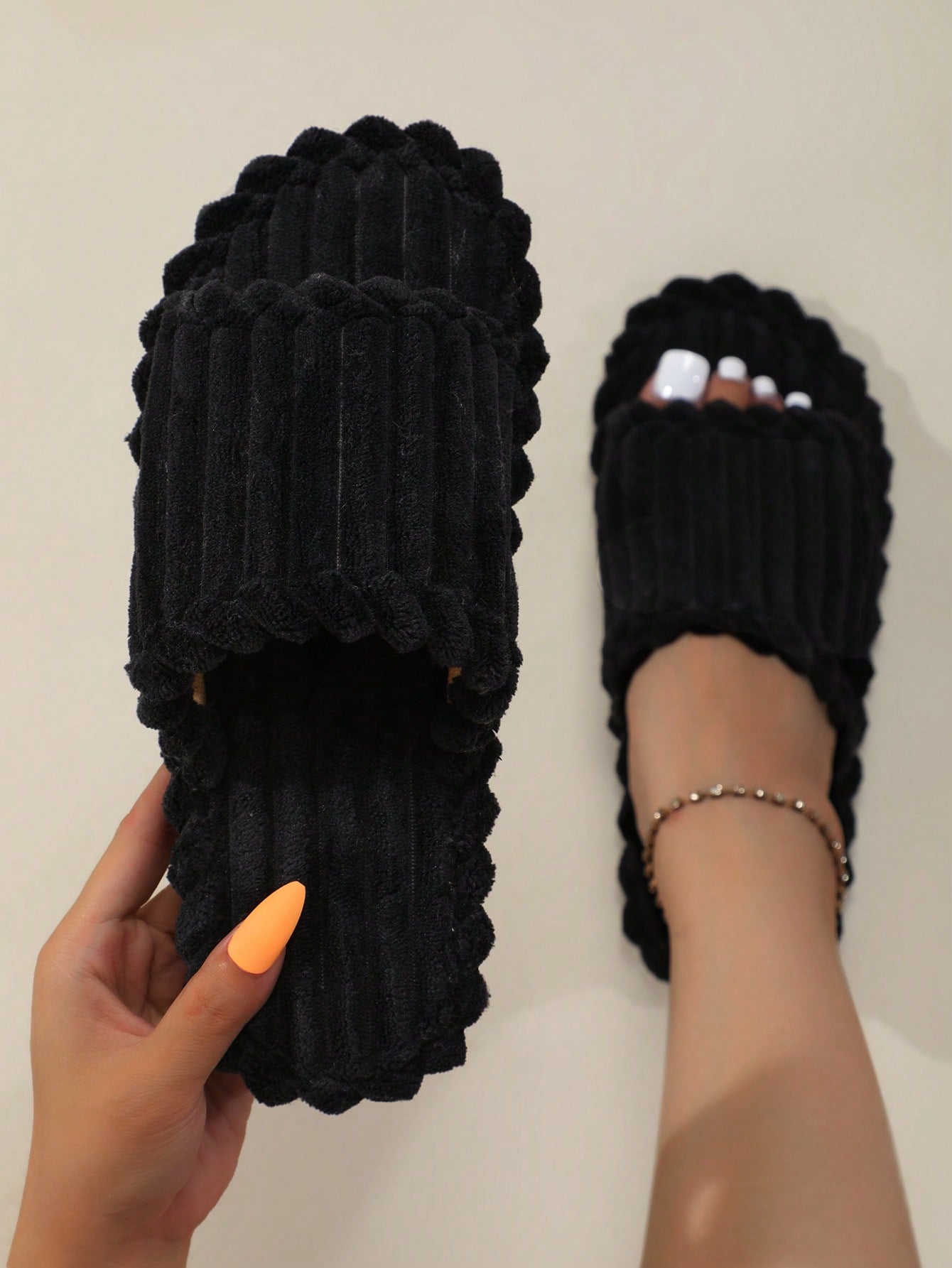 Minimalist Plush Bedroom House Slippers