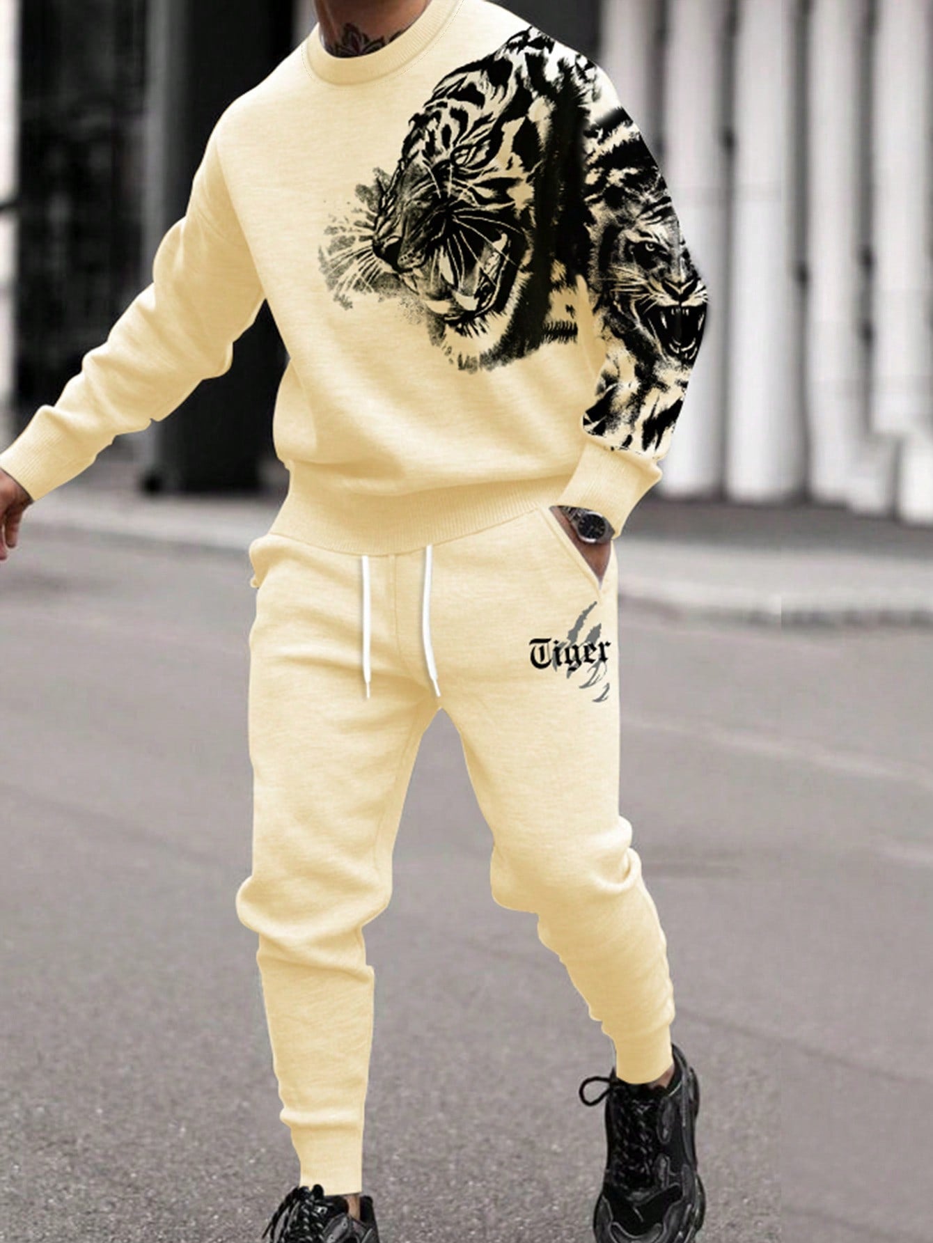 Men Tiger Print Sweatshirt & Drawstring Waist Sweatpants