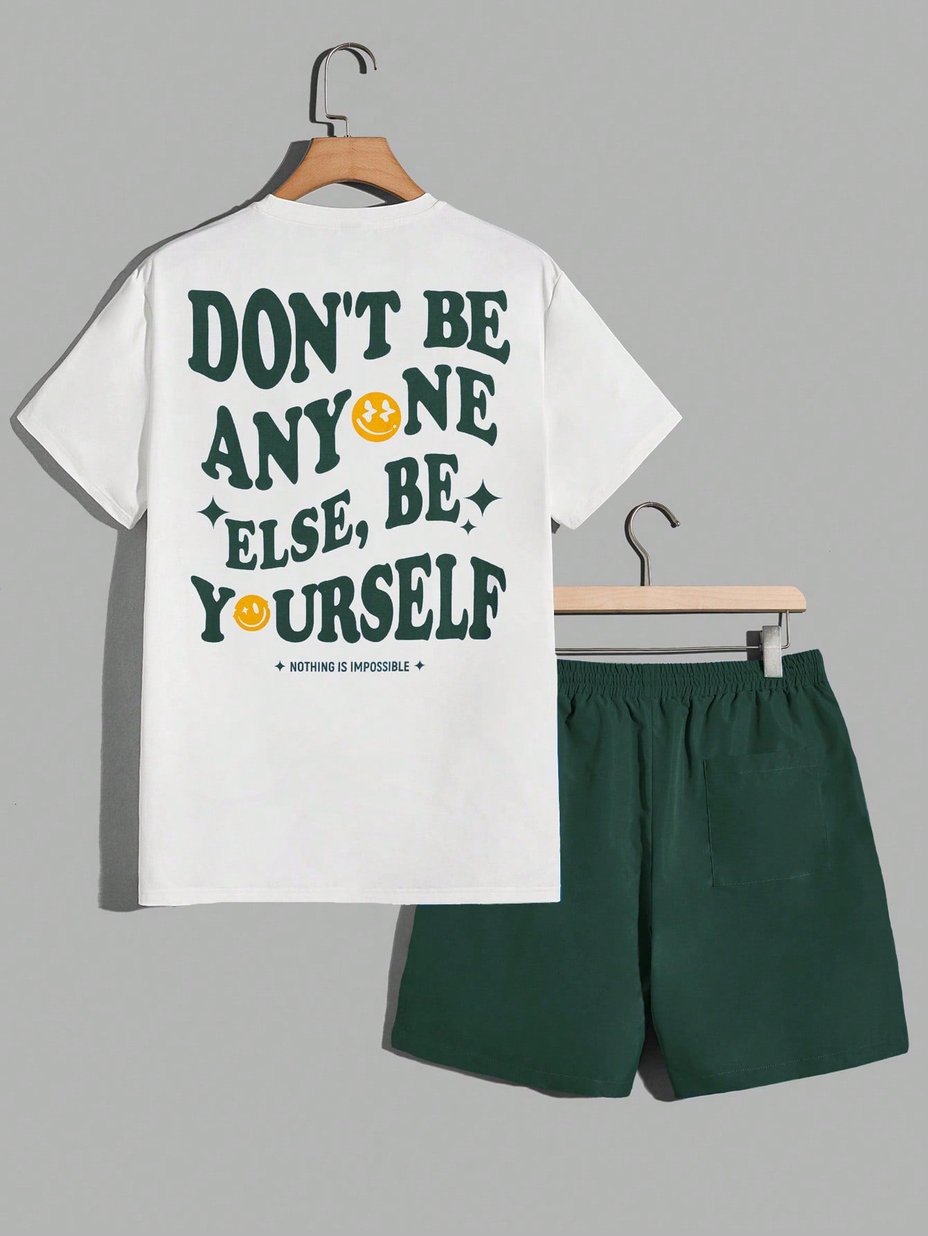 Men Slogan Graphic Tee & Shorts