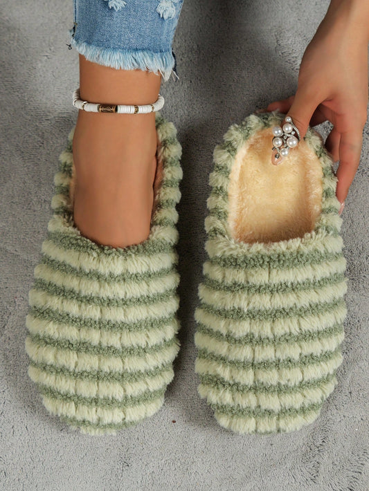 Women's Fashionable Striped Pattern Plush Winter Thermal Indoor Slippers