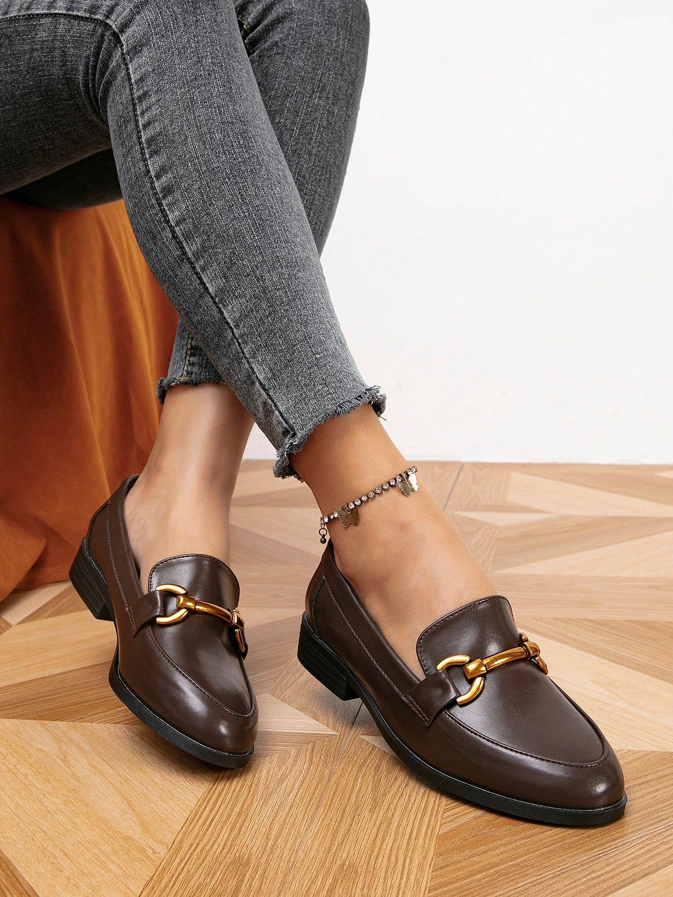 Women's Spring/Autumn Round Toe Metal Buckle Flat Two Tone Loafers Comfortable Slip-On Shoes