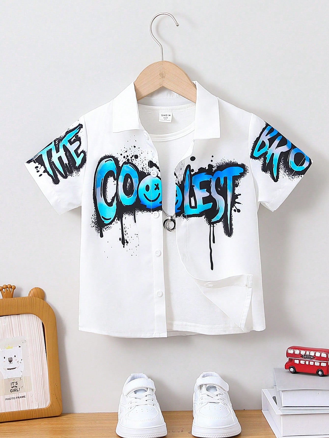 Young Boys' Casual Cool Graffiti Letter Ink Splatter Short Sleeve Shirt