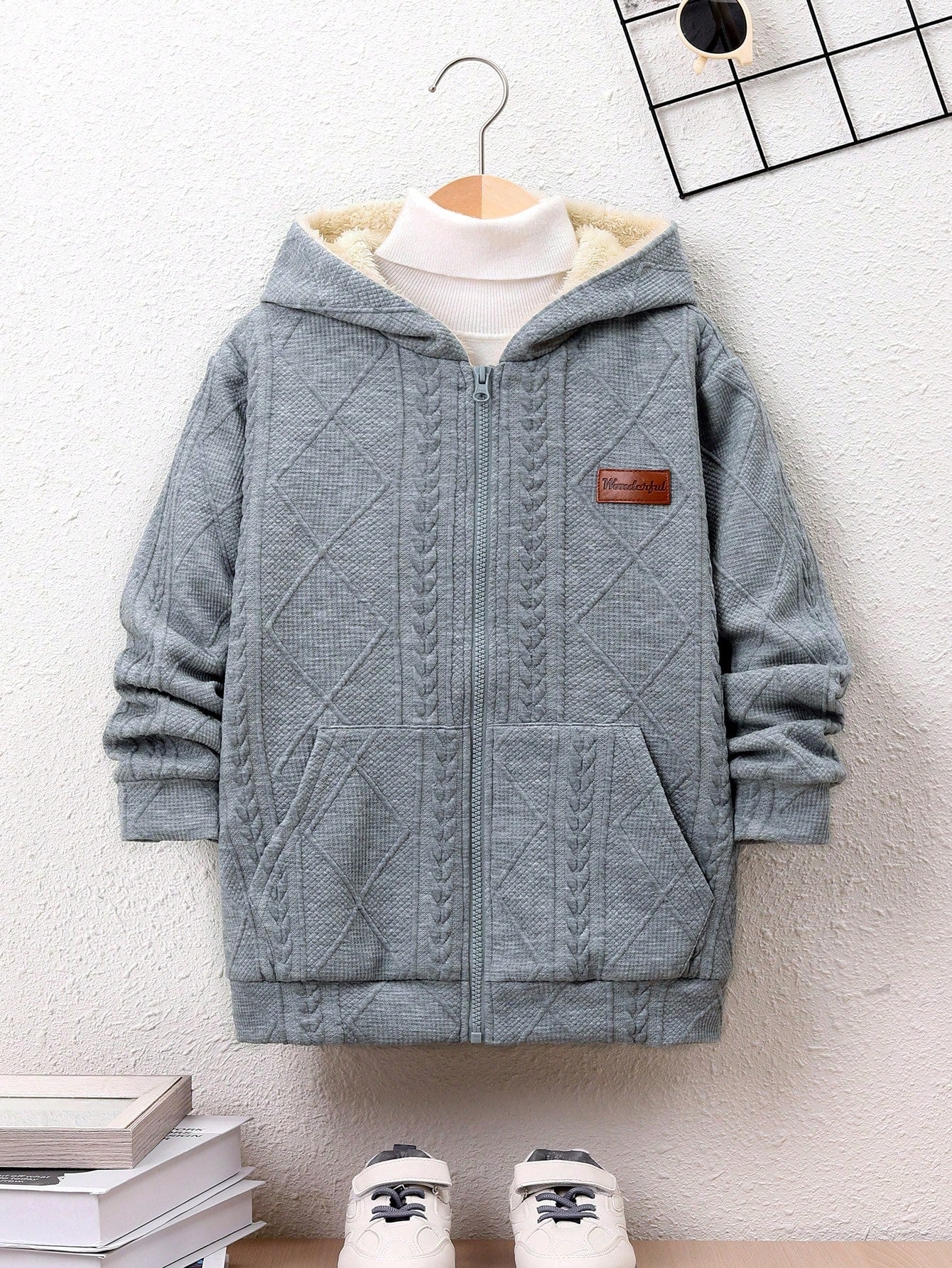 Tween Boy Letter Patched Detail Thermal Lined Hooded Coat Without Sweater