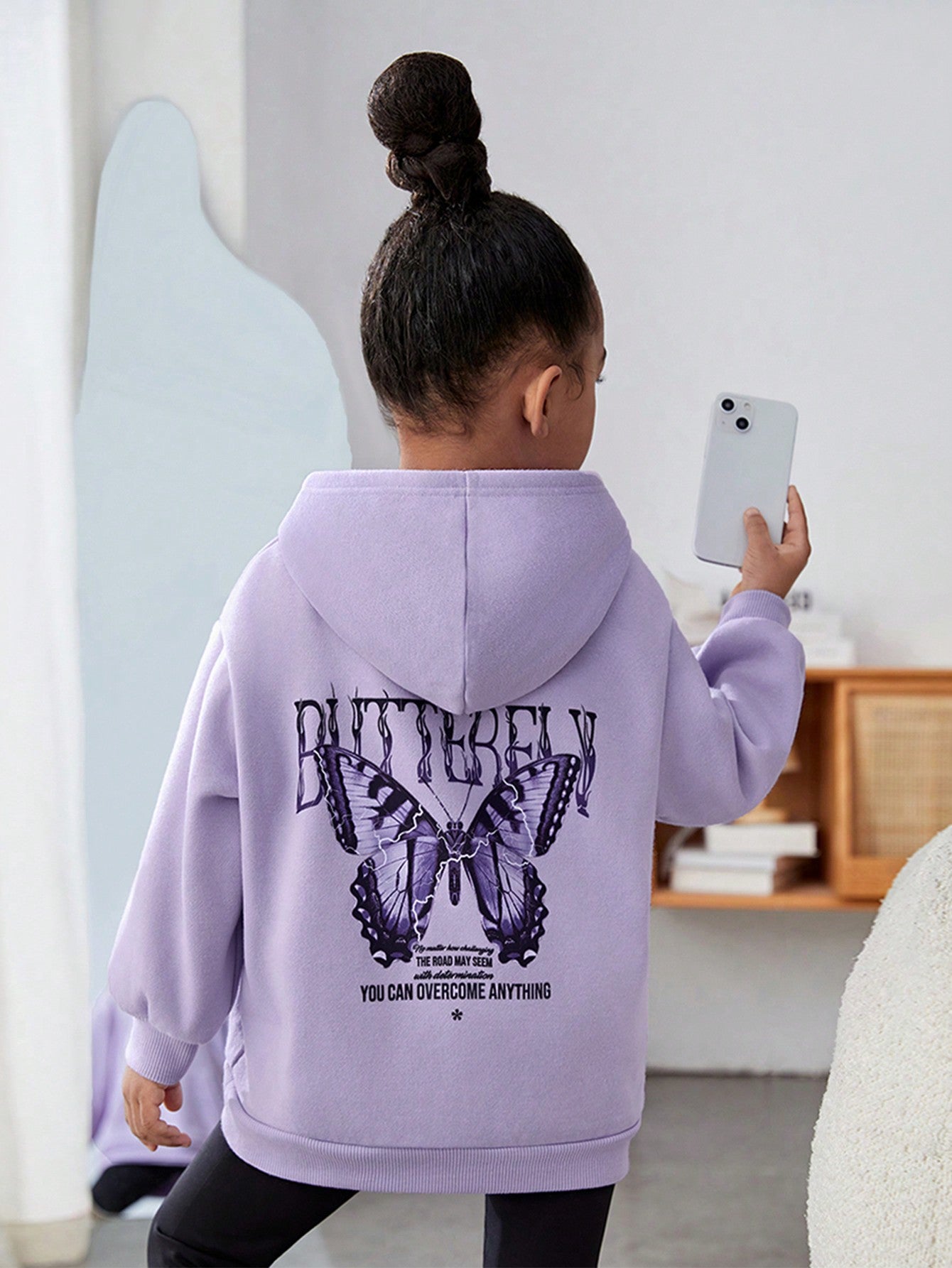 Young Girl Slogan & Butterfly Print Drop Shoulder Hoodie