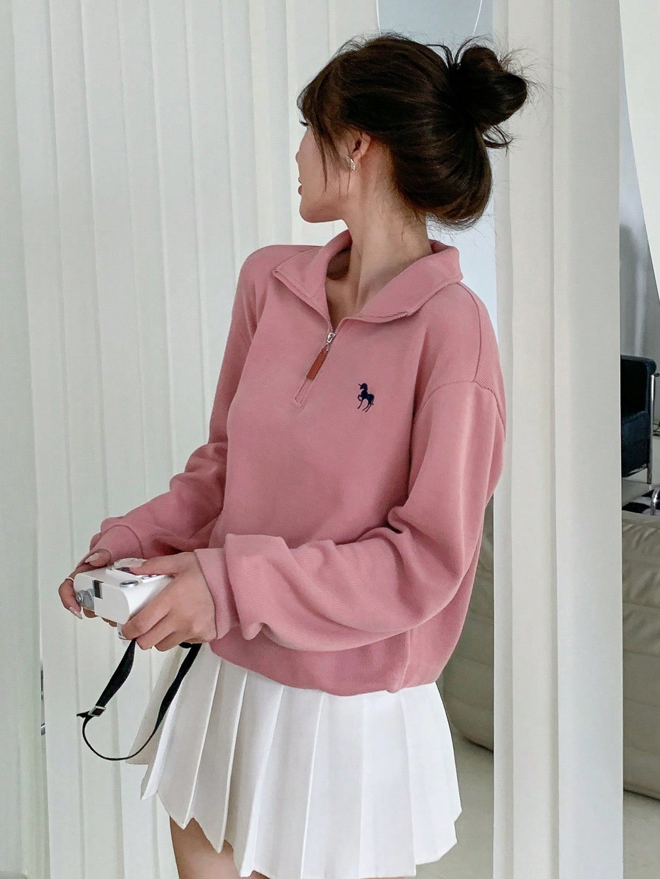 Embroidery Drop Shoulder Polo Neck Sweatshirt