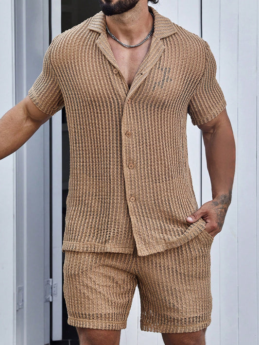 Men Solid Button Up Shirt & Shorts