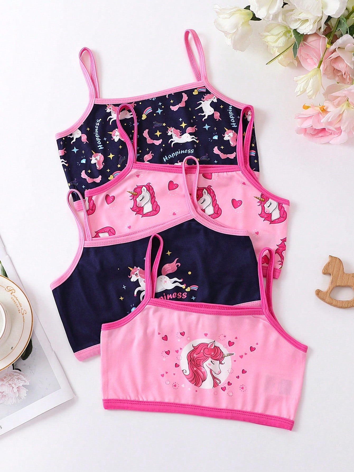 Young Girl 4pcs Unicorn & Star Print Contrast Binding Cami Underwear