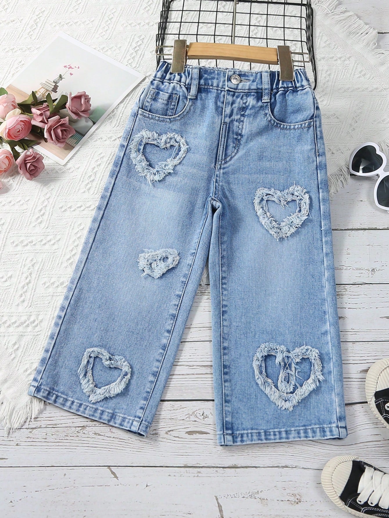 Young Girl Casual Urban Light Wash Fully Elastic Waist Heart Patch Embroidered Wide Legs Pants With Flat Pockets, The Best Daily Fashion Outfits