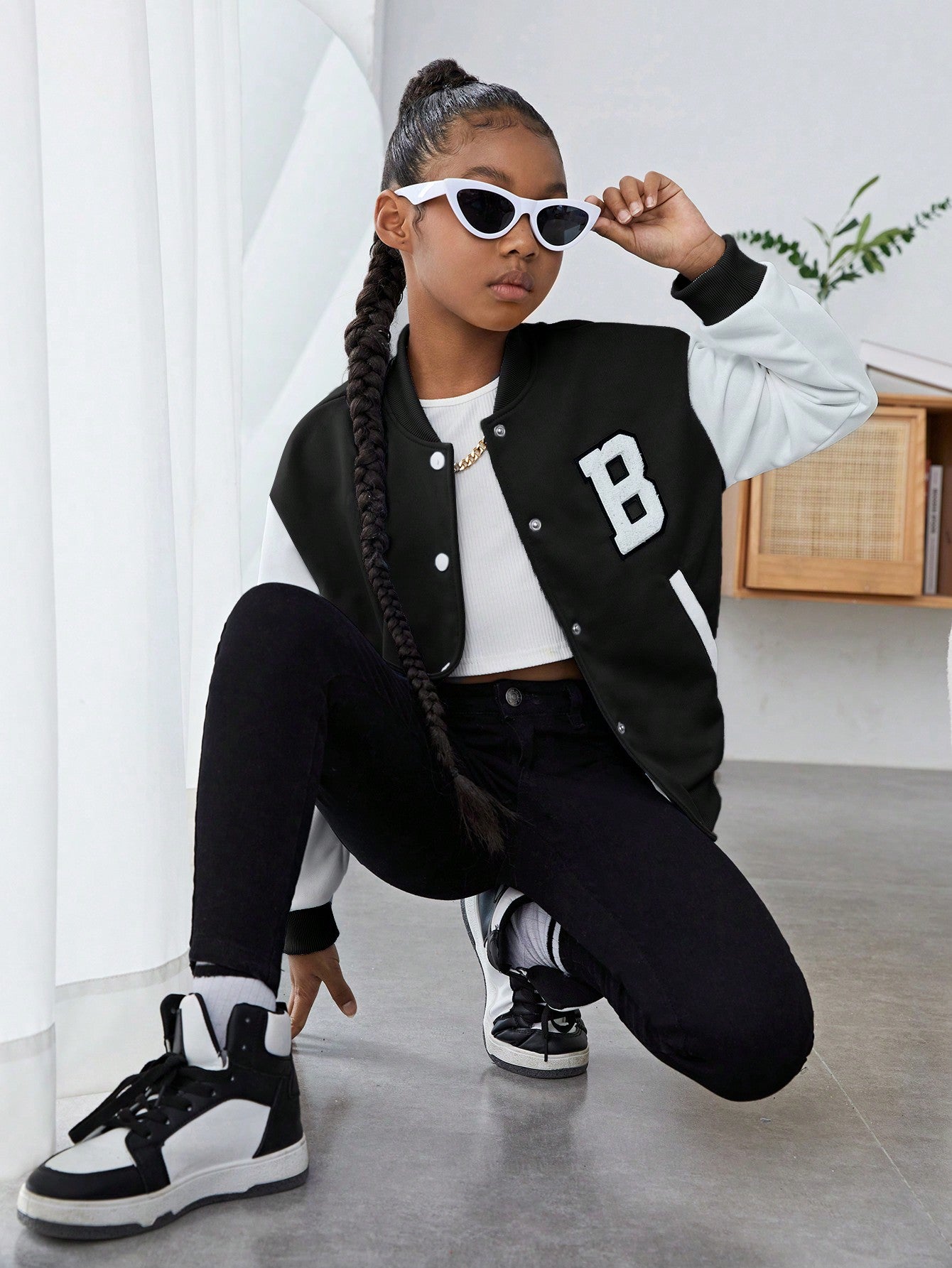 Tween Girl Letter Patched Drop Shoulder Varsity Jacket