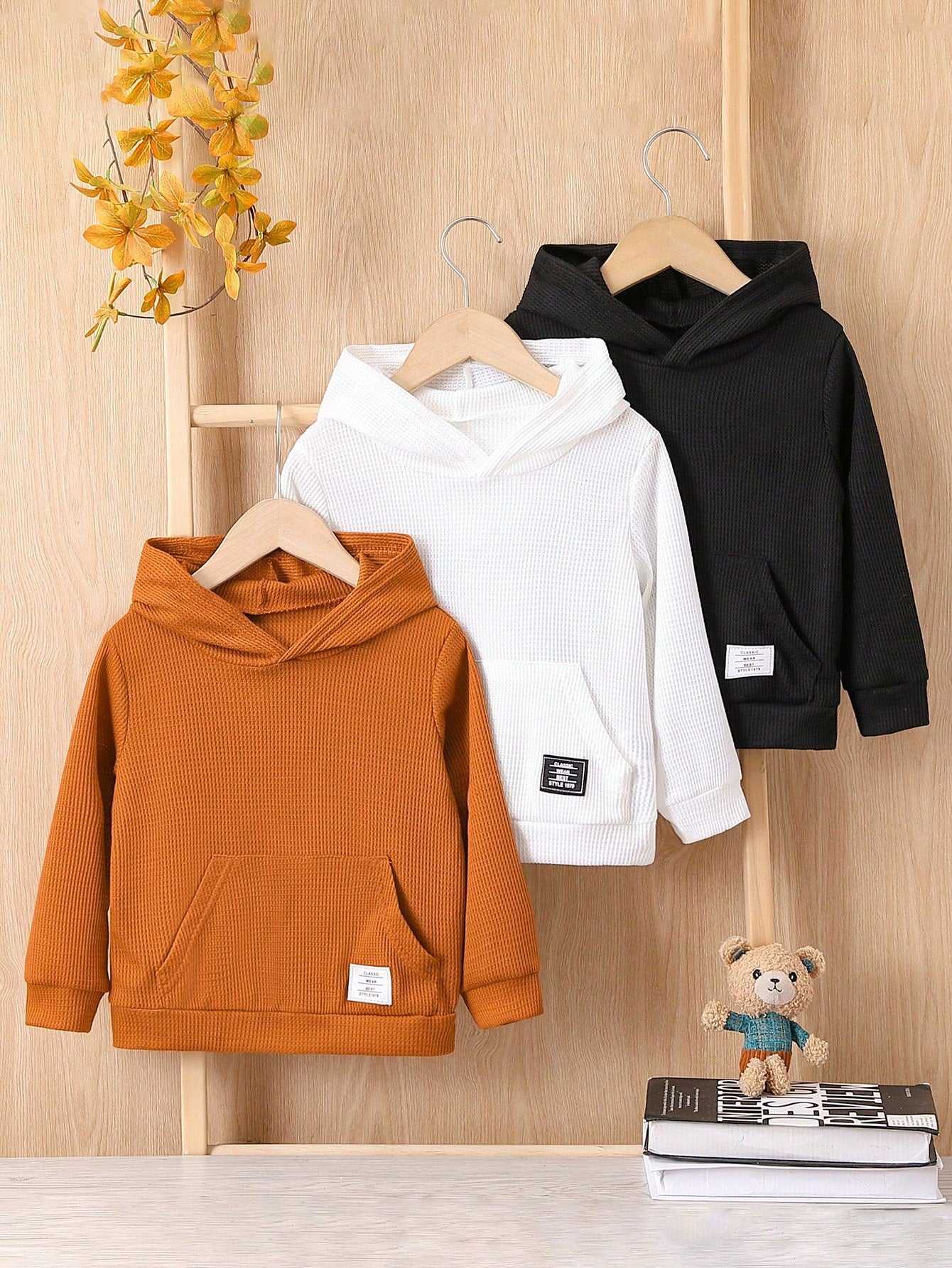 Young Boy 3pcs Letter Patched Kangaroo Pocket Hoodie