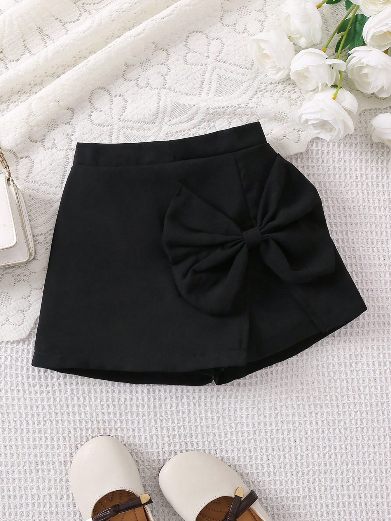 Young Girl Casual And Commuting Elegant Shorts With 3D Bow, College Style