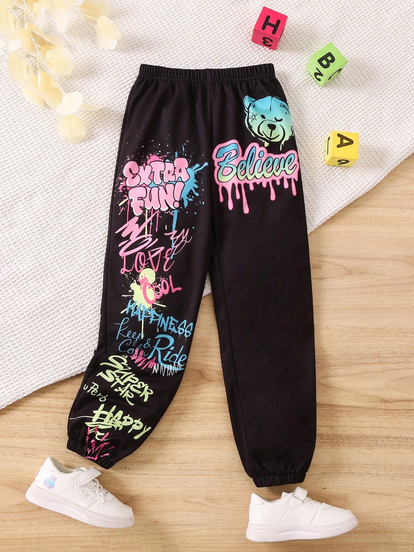 Tween Girl Letter Cartoon Bear Graphic Sweatpants