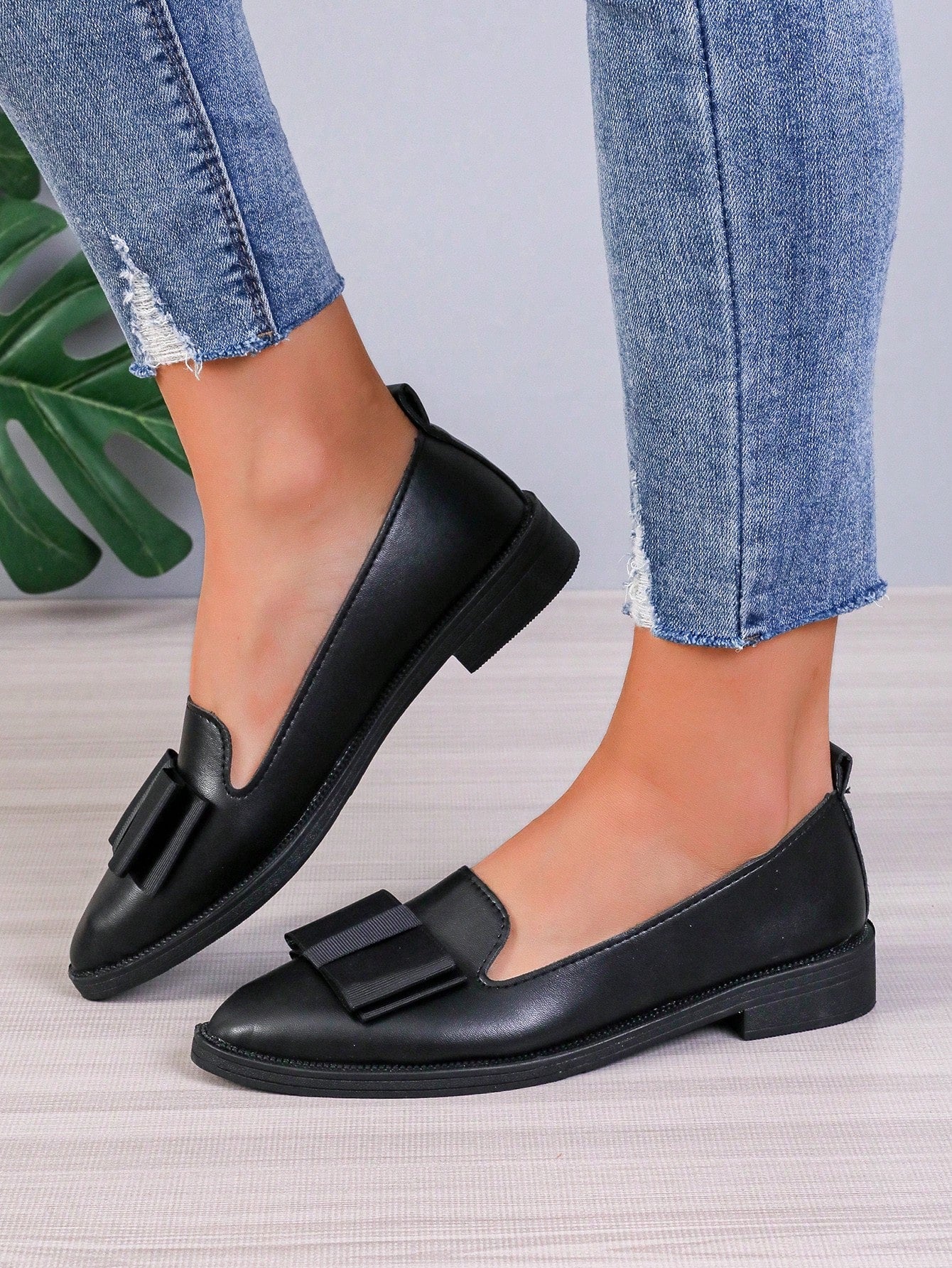 Women's Bow Knot Outdoor Flat Loafers For Daily, Casual, Occupational Wear, Comfortable Pointy Toe Square Heel Shoes