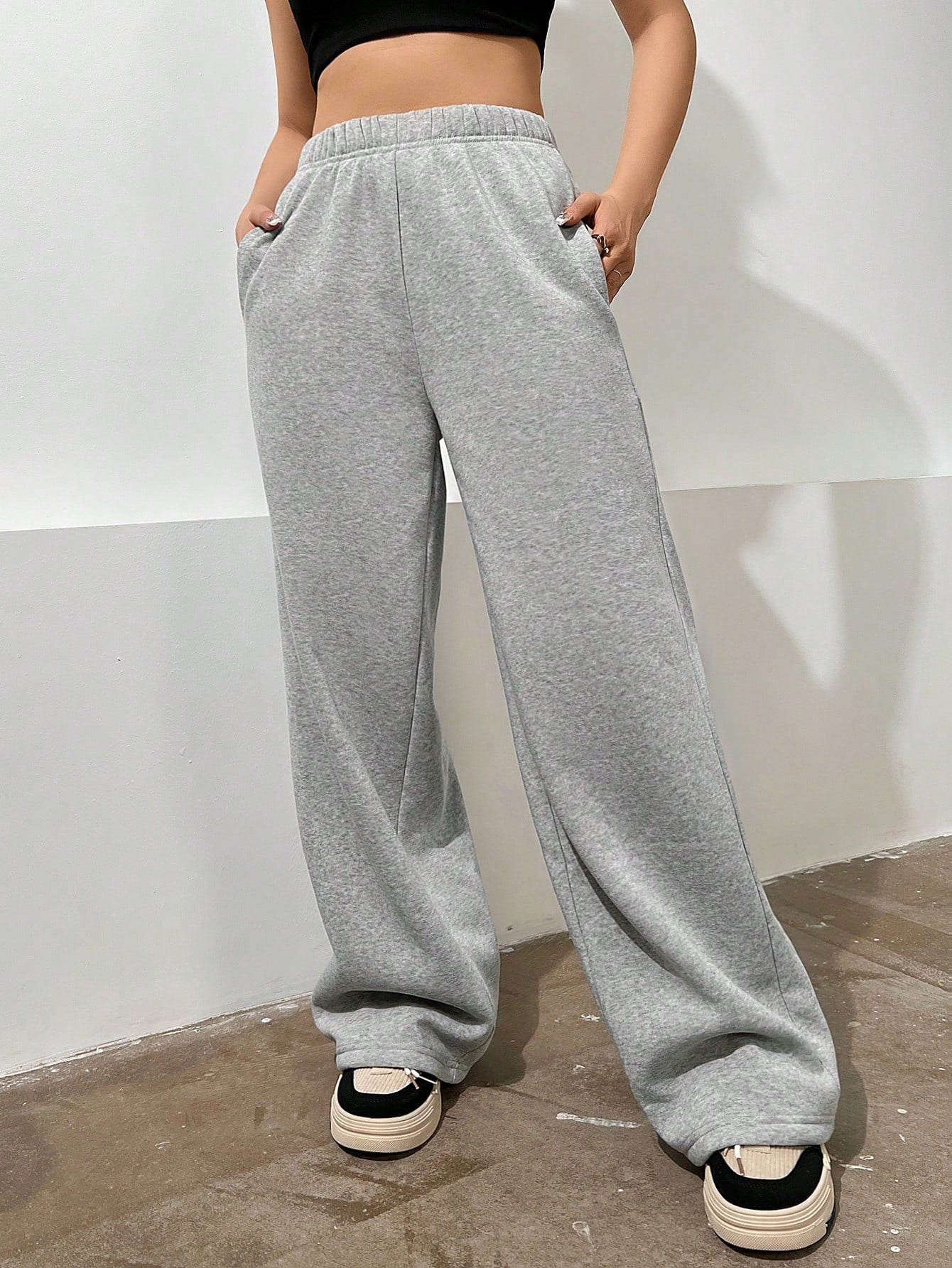 Solid Slant Pocket Wide Leg Sweatpants