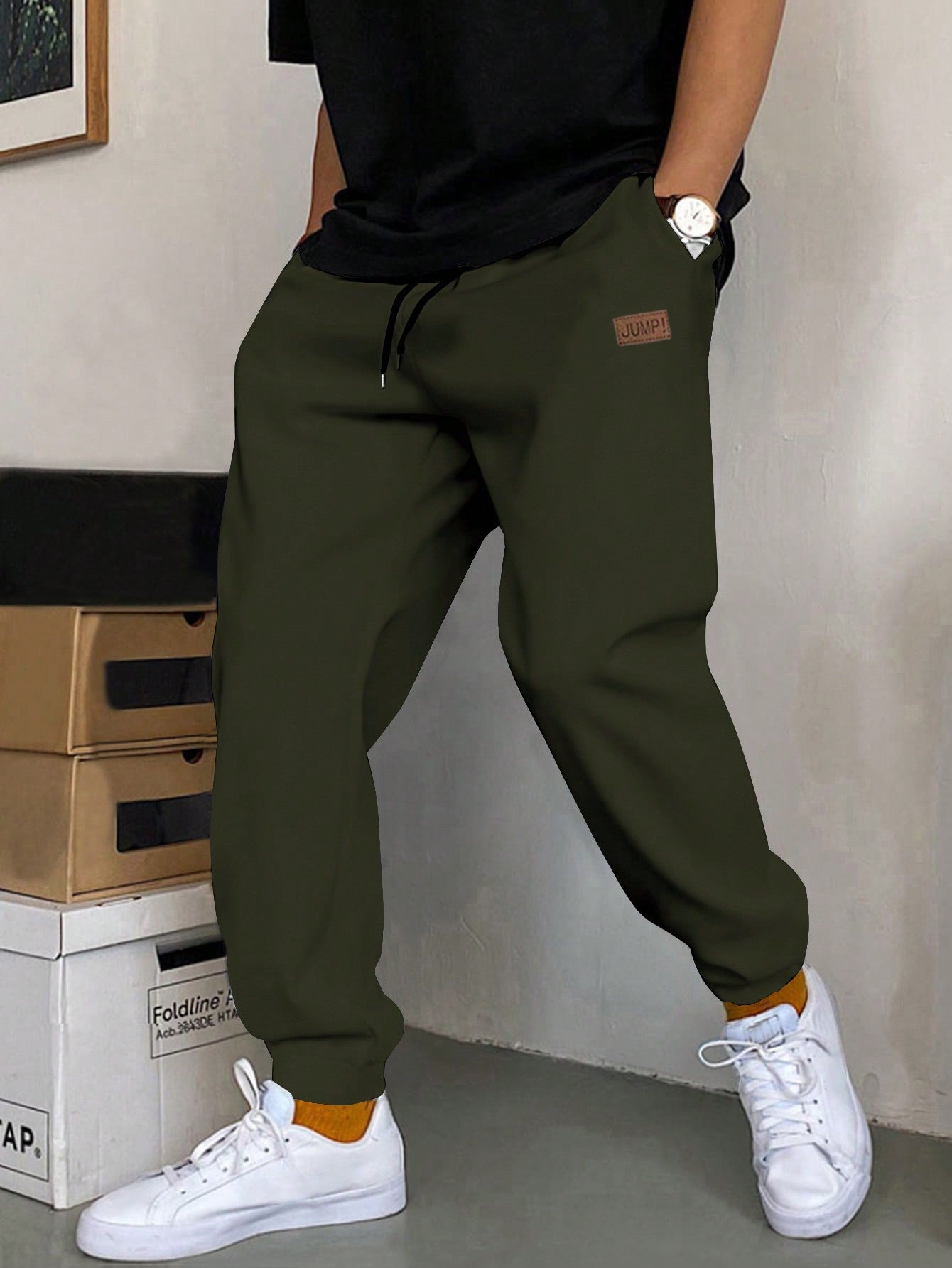 Men Plus Letter Patched Detail Drawstring Waist Sweatpants