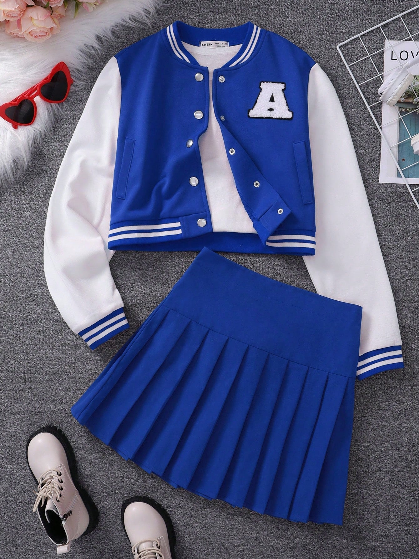 Teen Girl Baseball Jacket With Letter Embroidery And Pleated Skirt Set