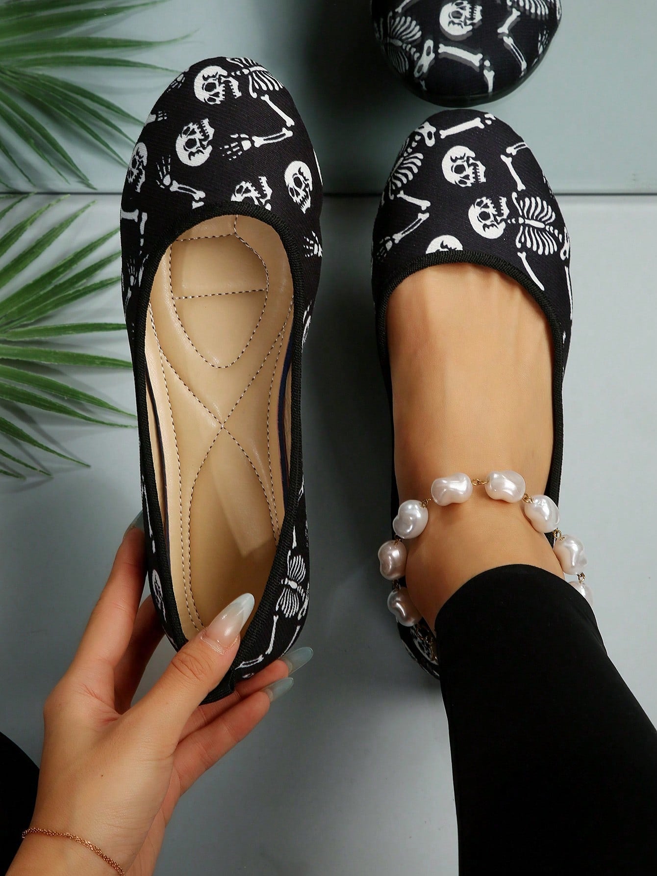 Europe And America New Style Women's Knitted Skull Design Large Size Casual Flat Shoes For Autumn & Winter