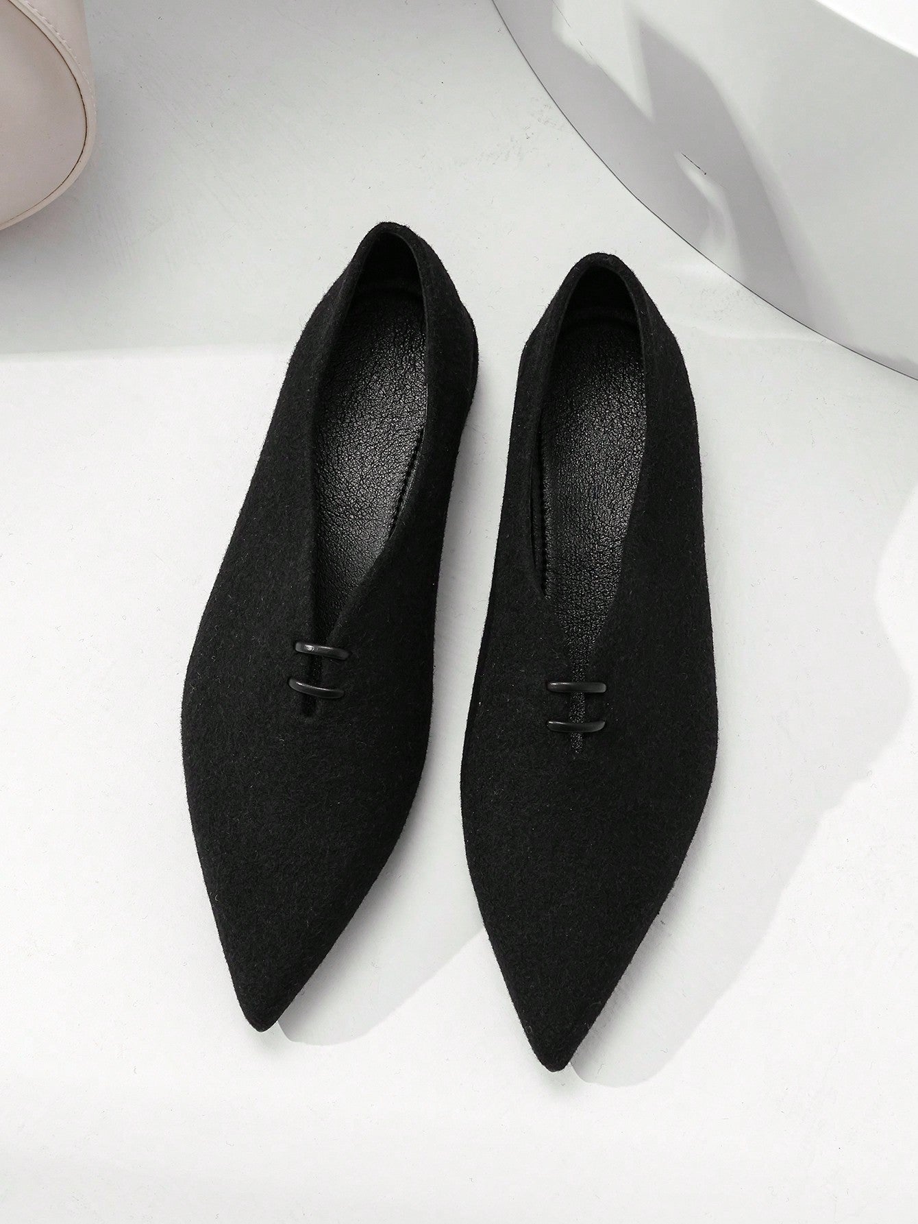 Minimalist Pointed Toe Ballet Flats Women's Flat Shoes