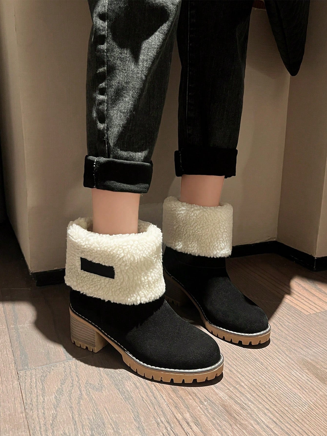 Women's Plain Camel Color Faux Suede Chunky Heel Snow Boots