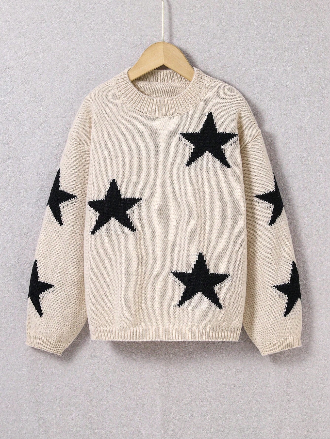 Young Girl Star Patch Round Neck Sweater Pullover