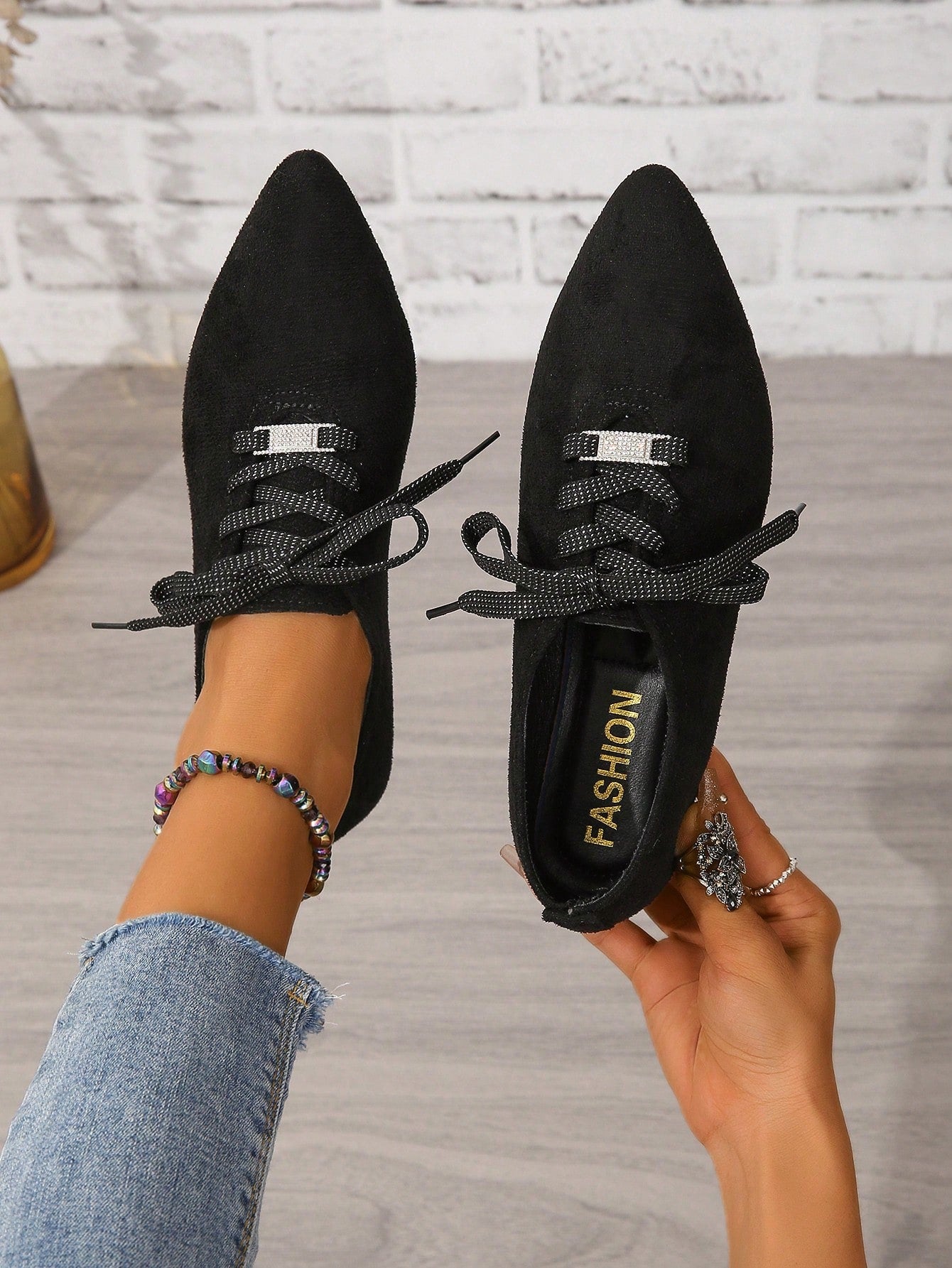 Minimalist Lace-up Front Faux Suede Oxford Shoes