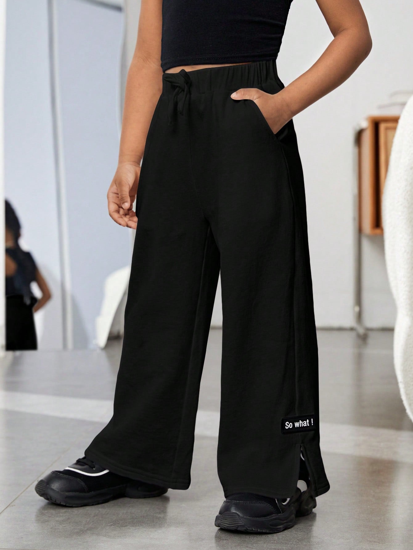 Young Girl Letter Patched Detail Split Hem Knot Front Sweatpants