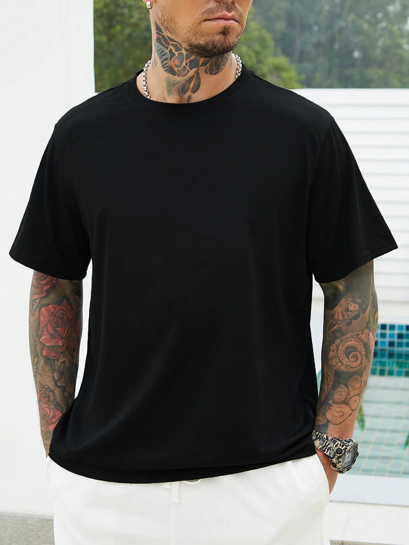 Men Plus Solid Round Neck Tee