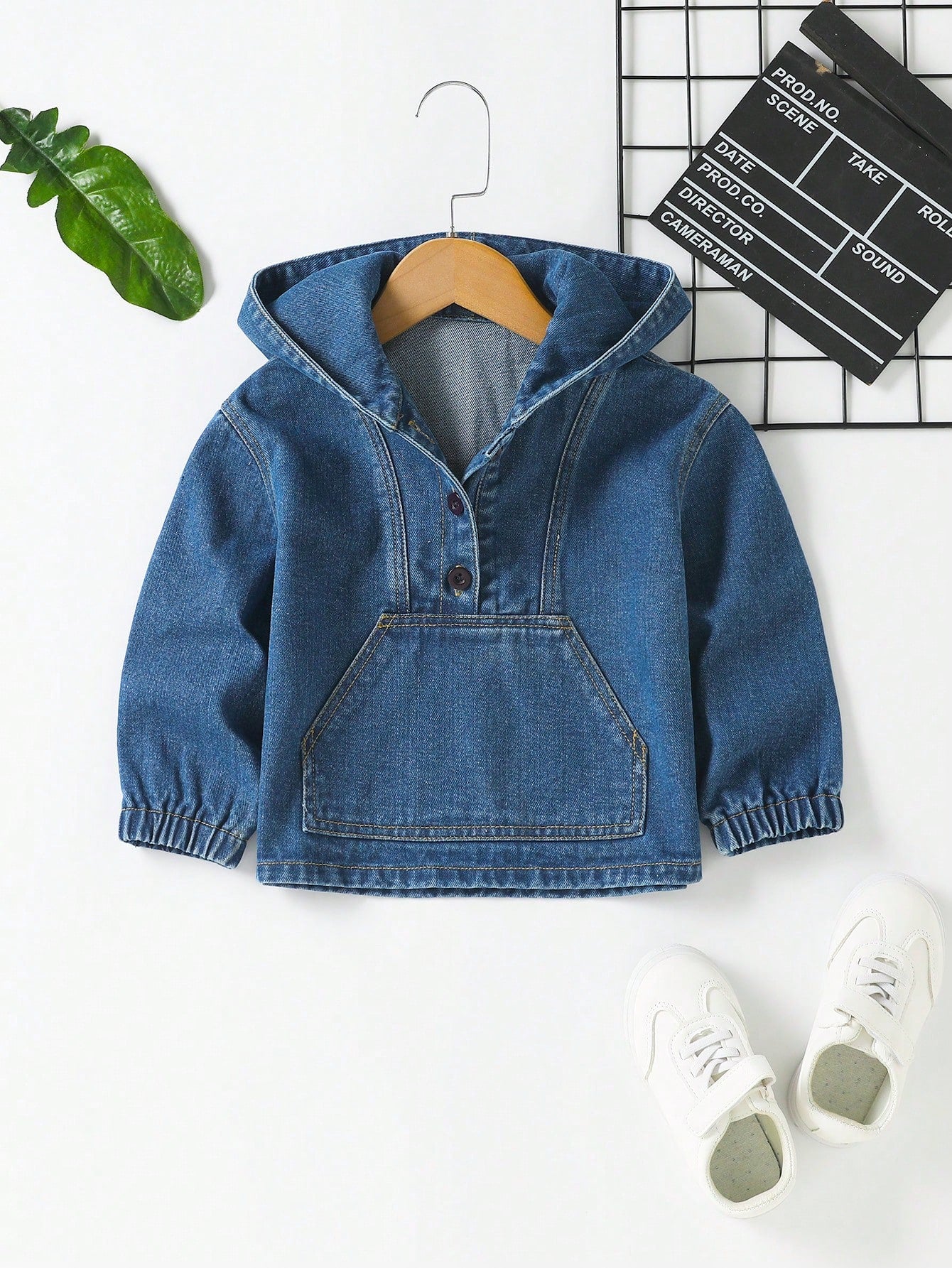 Young Girl Kangaroo Pocket Half Button Hooded Denim Jacket