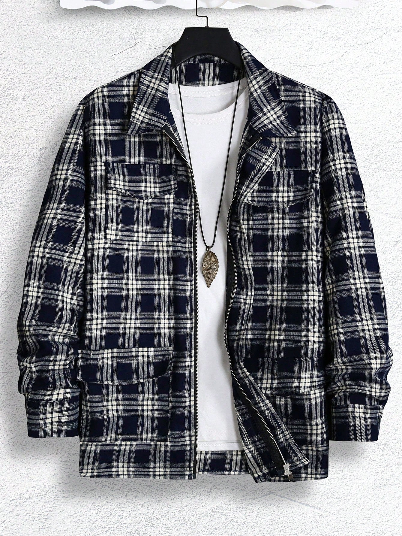 Men Plaid Print Flap Pocket Zip Up Shacket