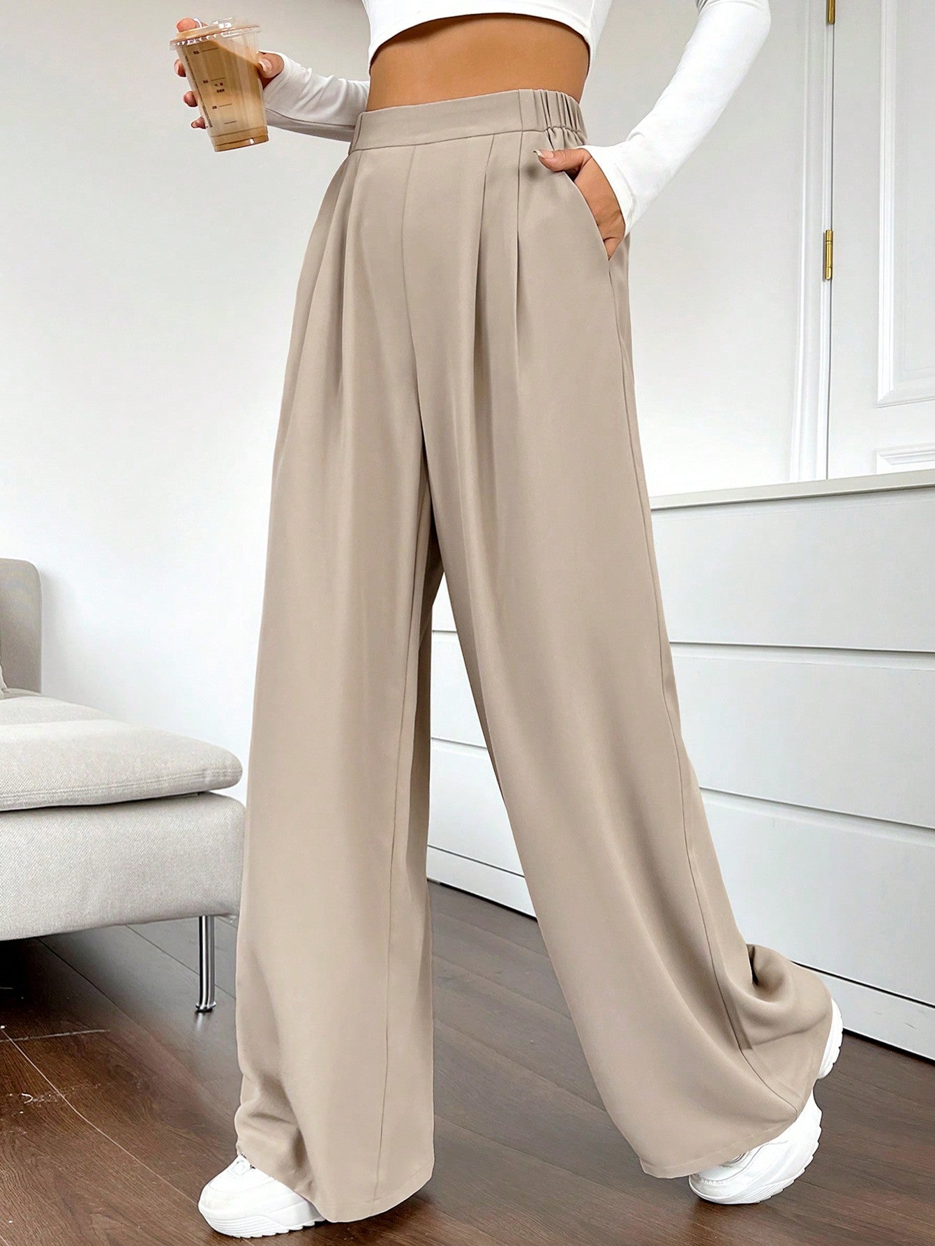 Women's Solid Color Pleated Wide Leg Pants