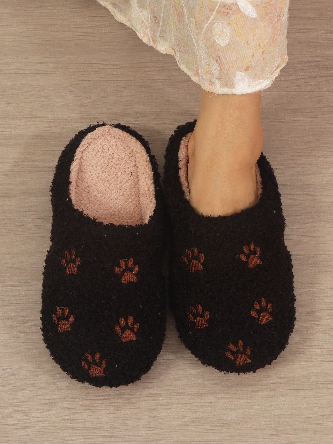 Women's Indoor Home Slippers, Warm Plush, Jacquard Embroidery, Fashionable, Soft, Comfortable Winter Slippers, Bedroom Furniture