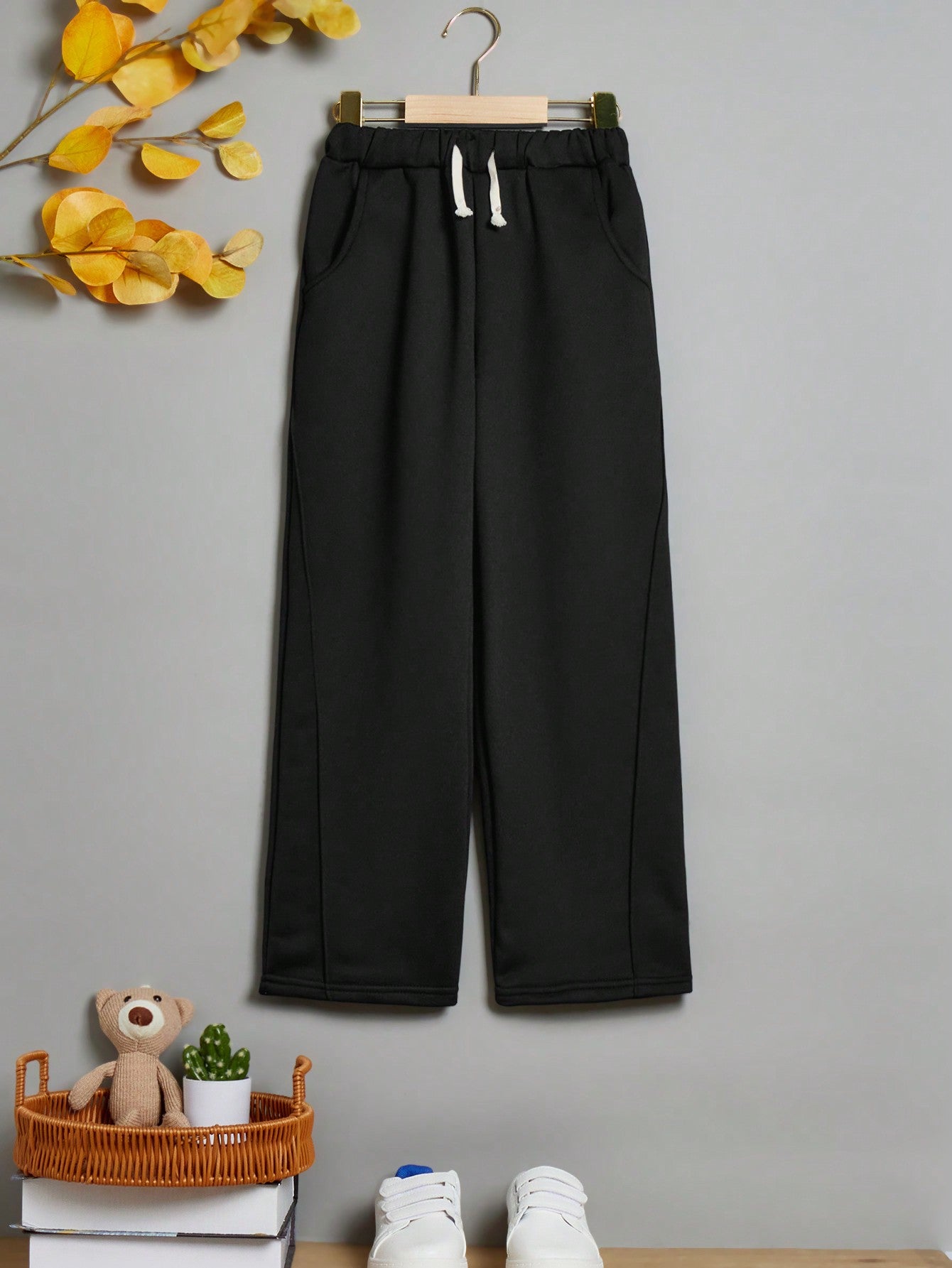 Tween Boy Drawstring Waist Slant Pocket Wide Leg Sweatpants