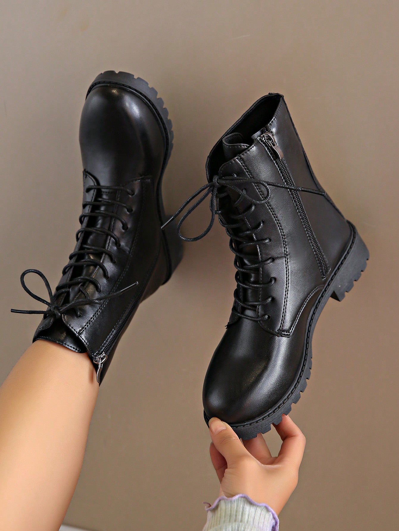 Women's Fashionable Lace-up Side Zipper Ankle Boots With Short Shaft