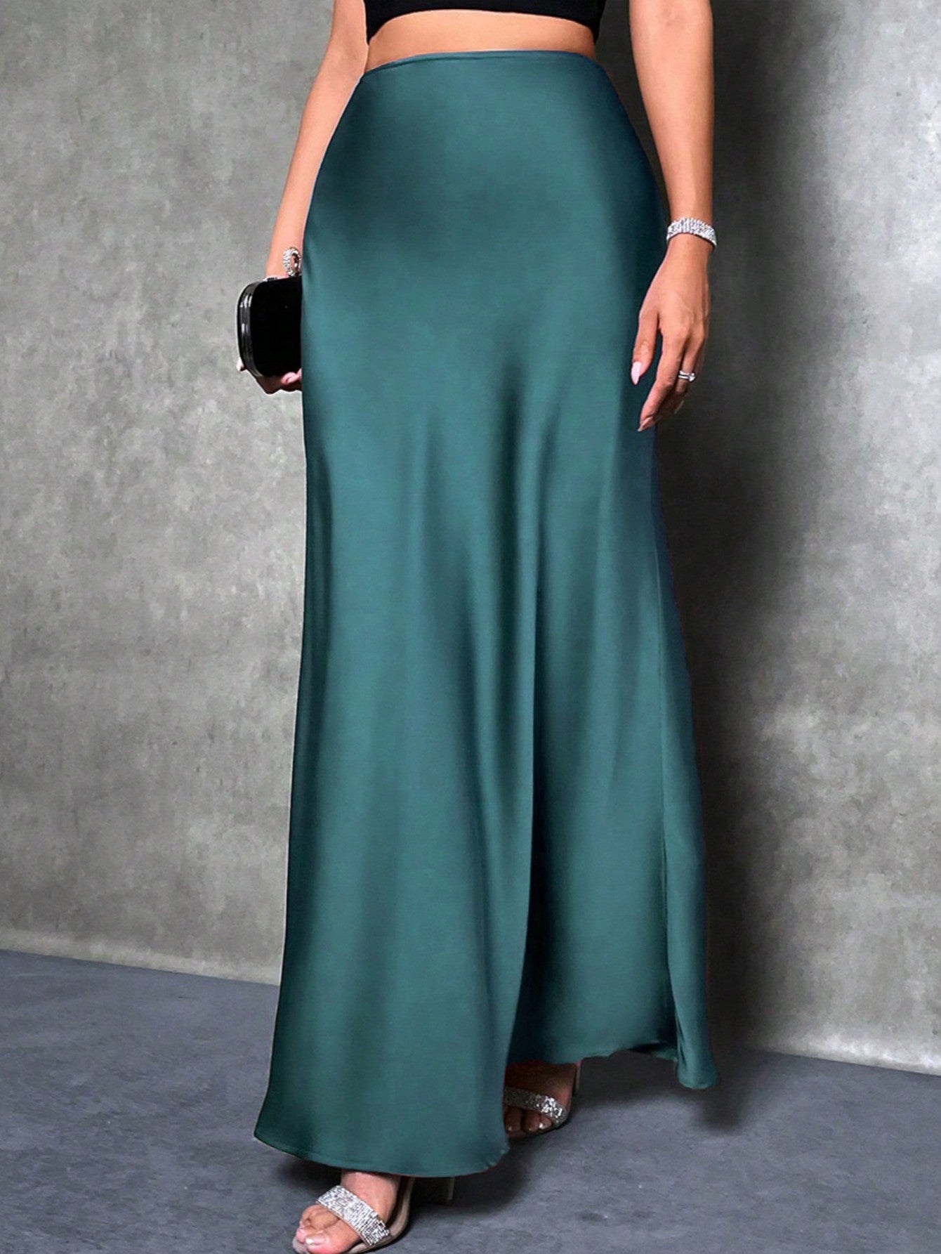 Raffinéa High Waist Solid Maxi Satin Skirt