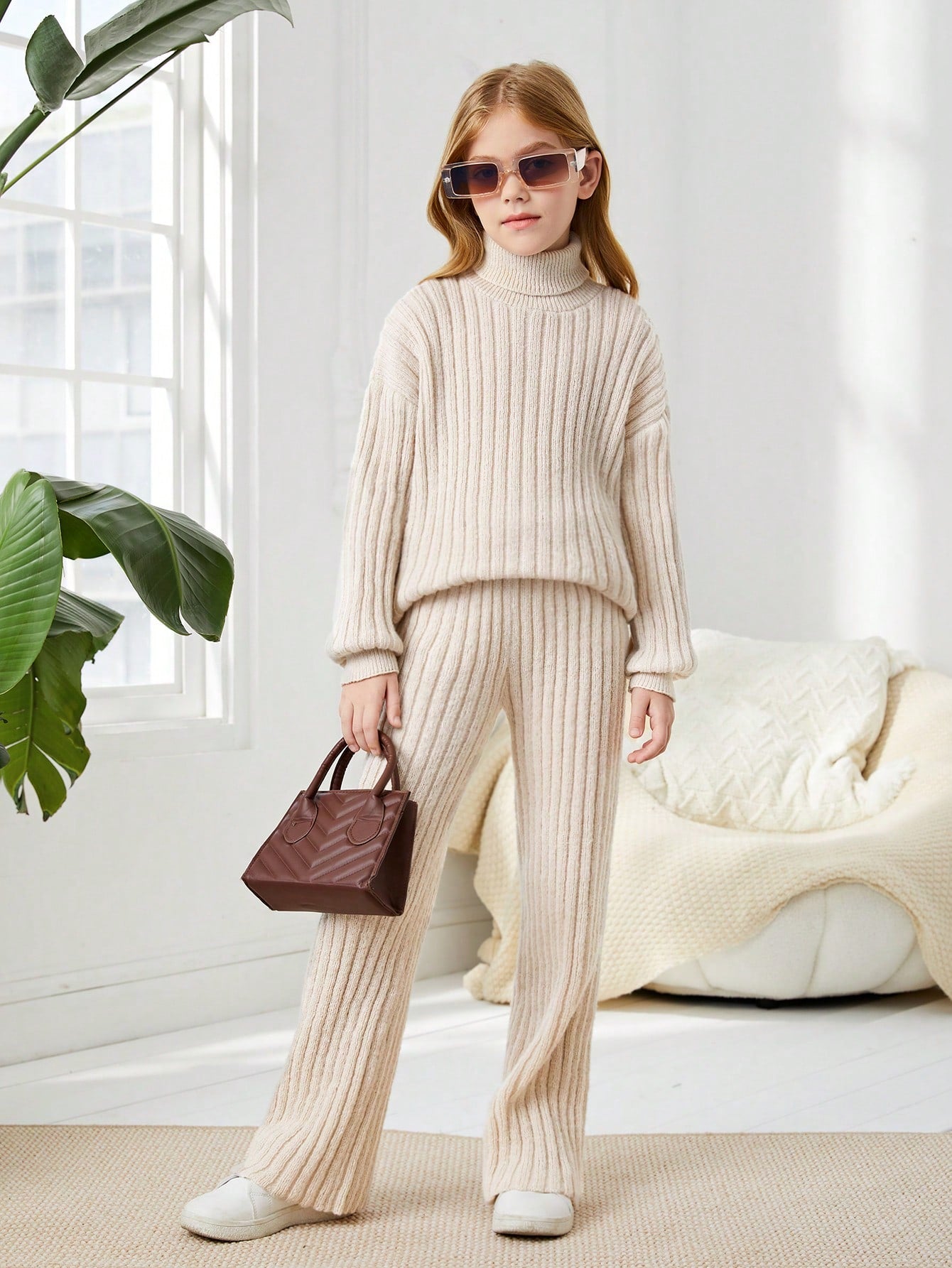 Tween Girl Turtleneck Drop Shoulder Sweater & Knit Pants