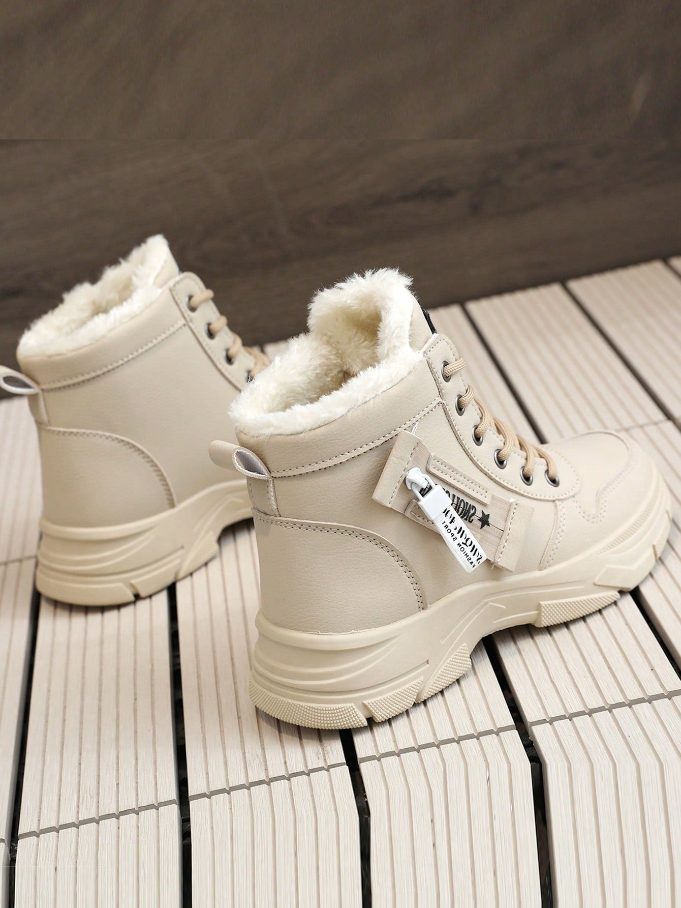 Winter New Arrival Women's Short Boots With Thick Sole, Increased Height, Warm Plush Lining, Casual All-match White Shoes