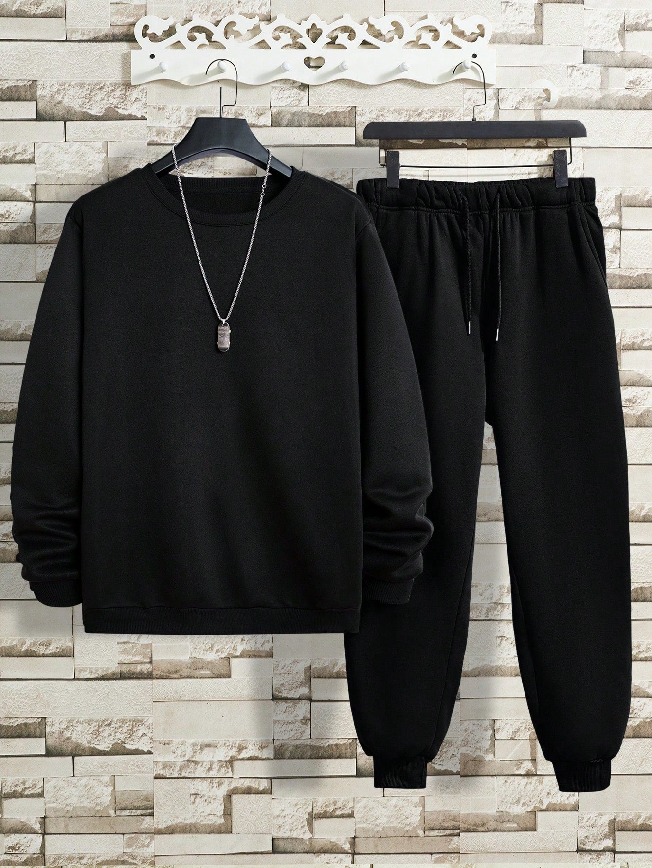 Men Solid Sweatshirt & Drawstring Waist Sweatpants