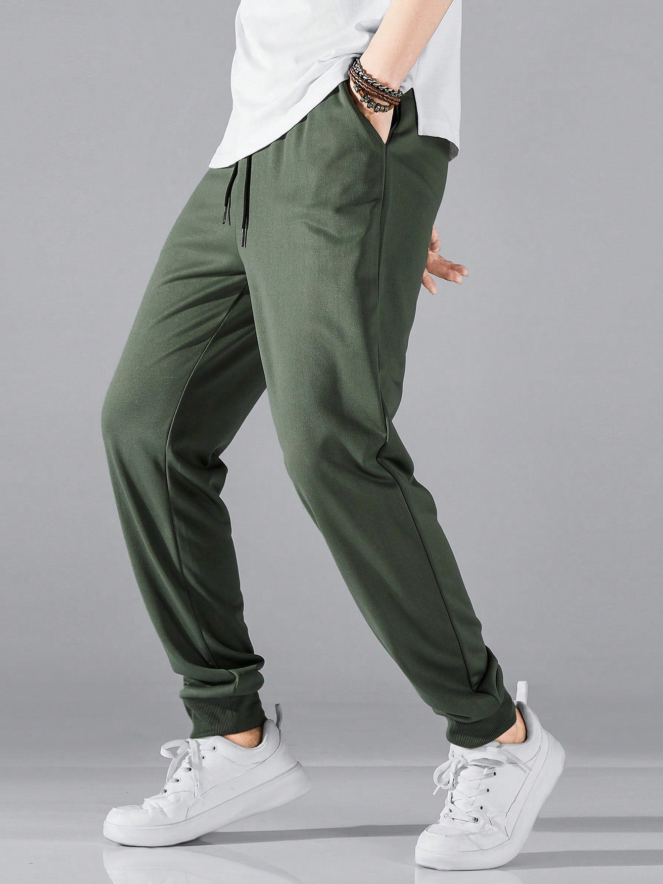 Men Drawstring Waist Slant Pocket Sweatpants