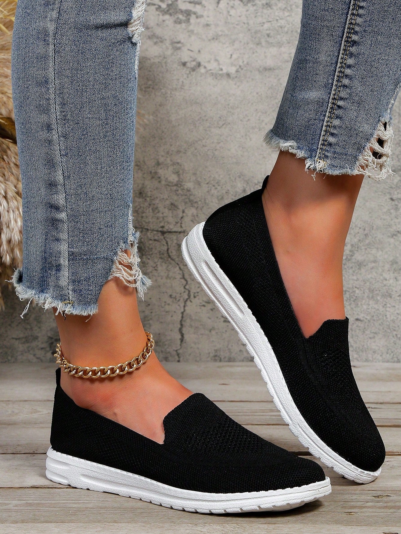 Latest Comfortable & Breathable Knitted Slip-on Sport Casual Shoe, Fashionable Flat Shoes