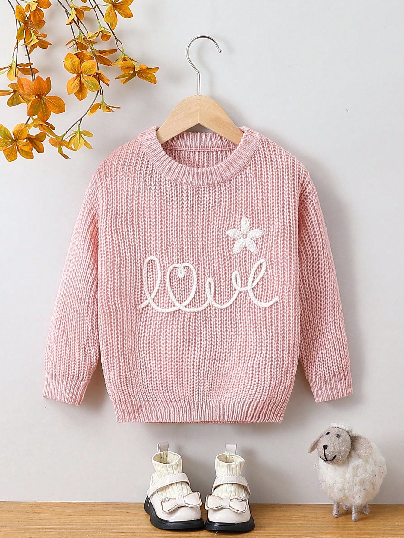 Young Girl Letter & Floral Pattern Drop Shoulder Sweater