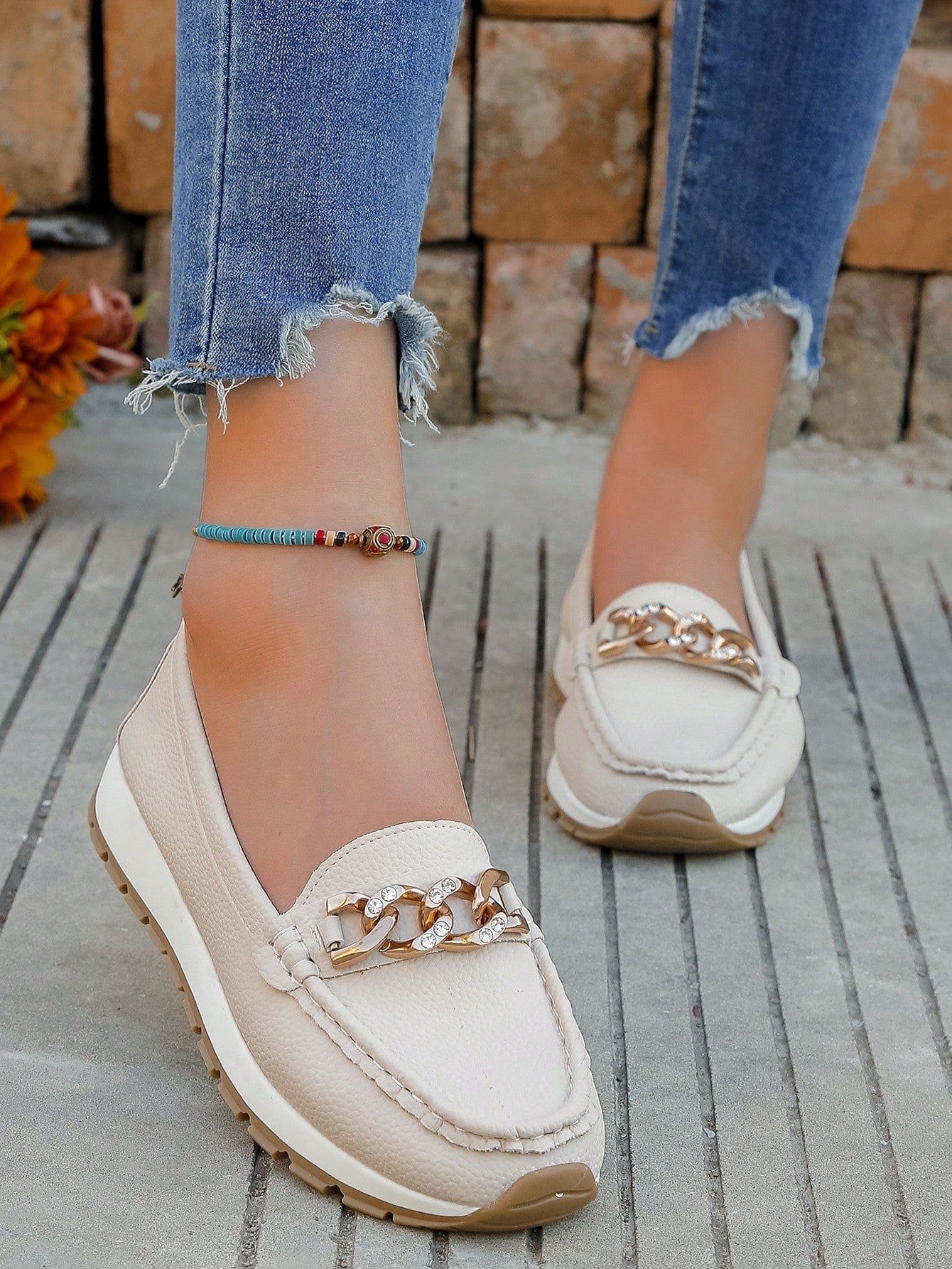 Rhinestone & Chain Decor Litchi Embossed Loafers, Fashionable Rhinestone Ballet Flats With Metallic Chain Decoration