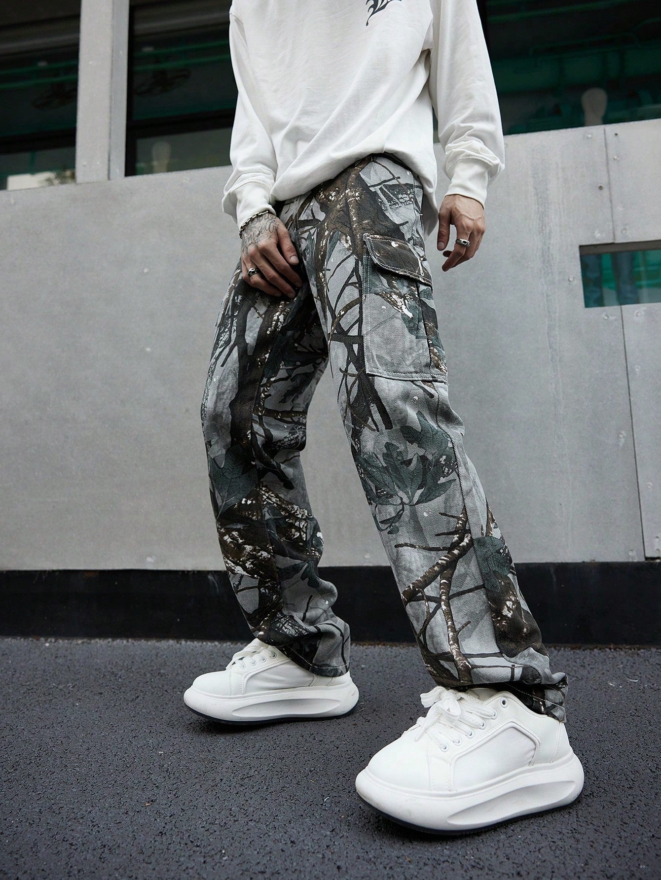 Men's Printed Cargo Denim Pants