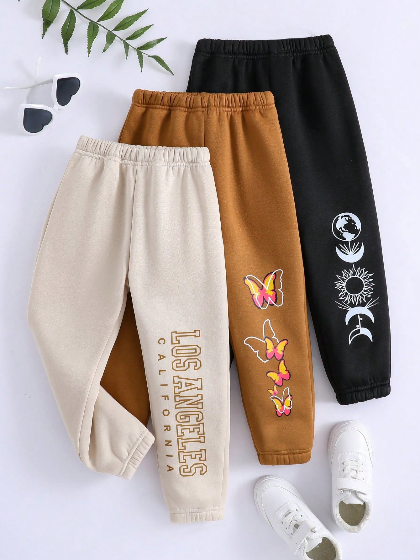 Young Girl 3pcs Letter & Butterfly & Moon Print Sweatpants