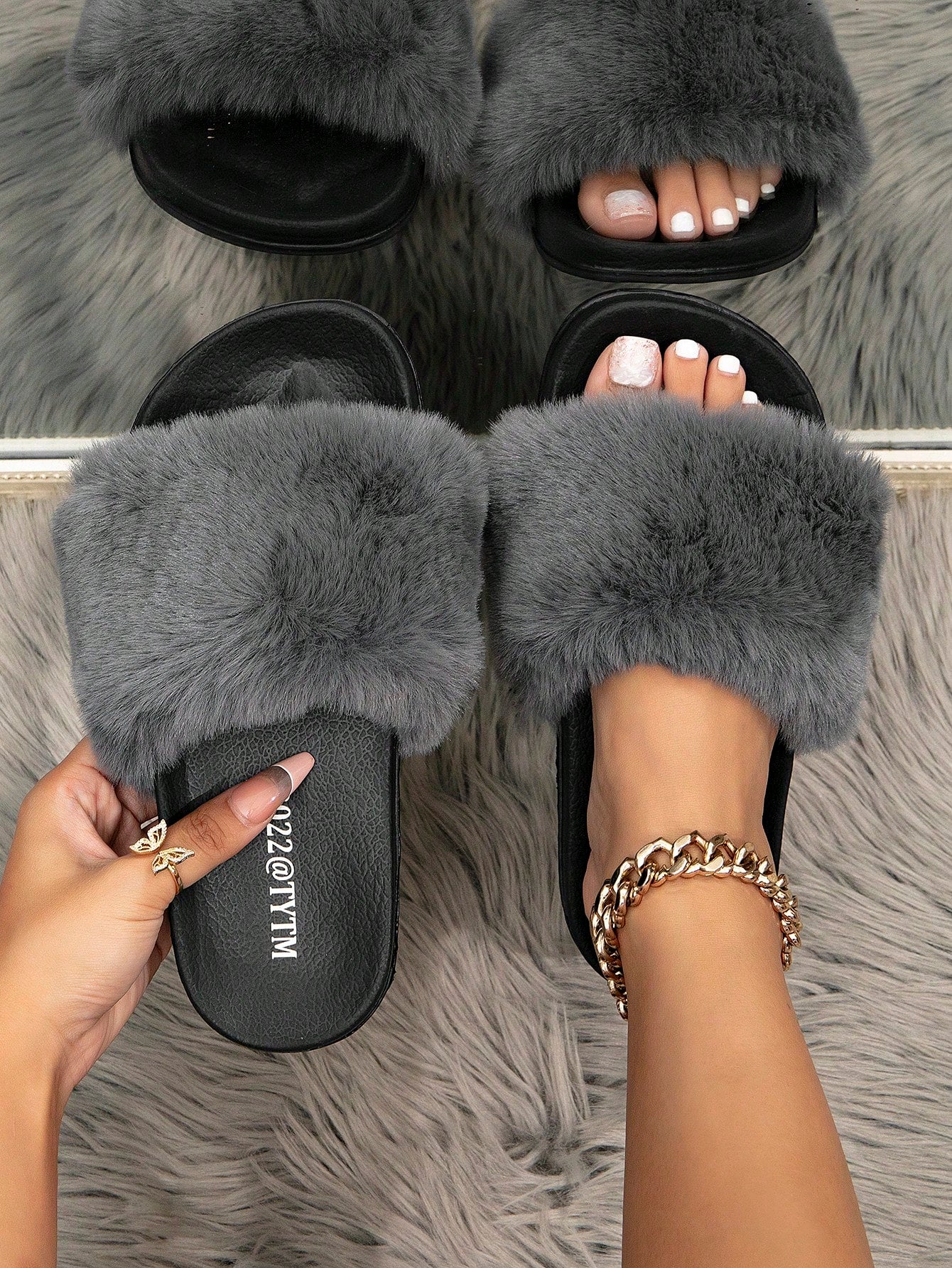 Women's Outdoor Fluffy Slippers