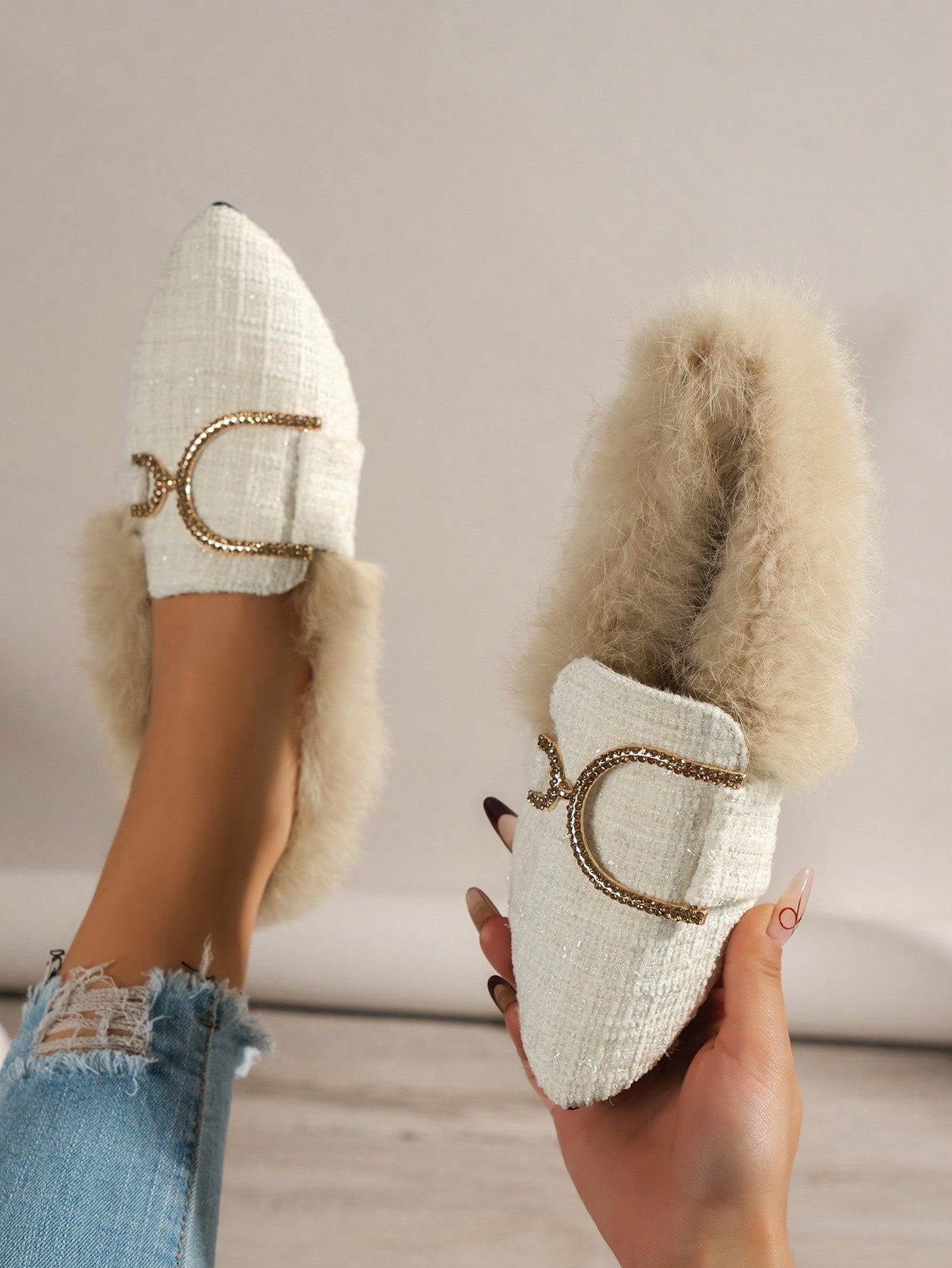 Women's Winter Flat Mary Jane Low Heel Loafers With Thickened Plush Fur Decoration