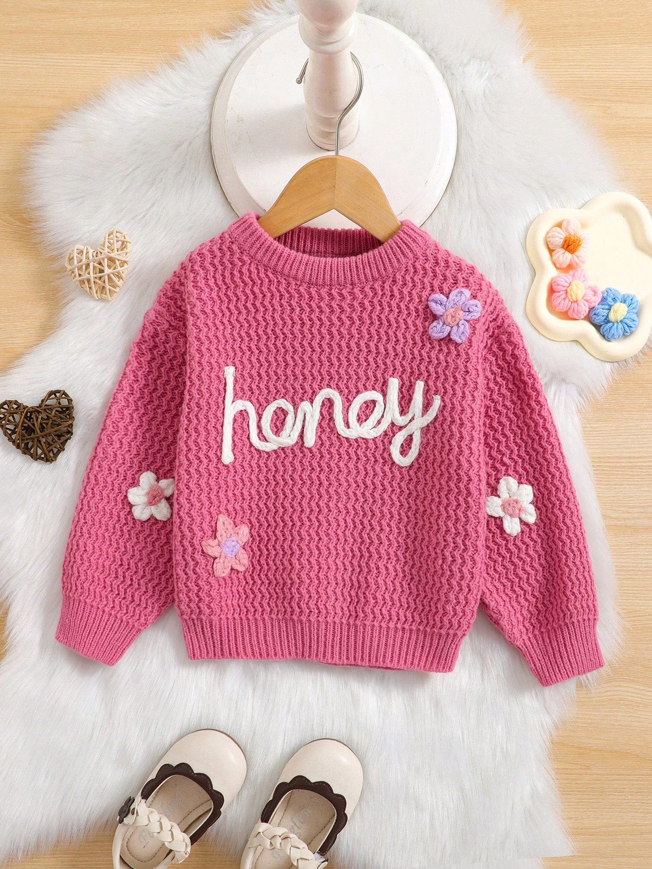 Young Girl And Toddler Girl Sweater, Handmade Embroidered Honey Word And Wave Pattern, Pink And Rose Color, Cute, Elegant, Casual, Soft And Warm, Suitable For Play, Daily Outings, And School, Knitted, Suitable For Autumn And Winter