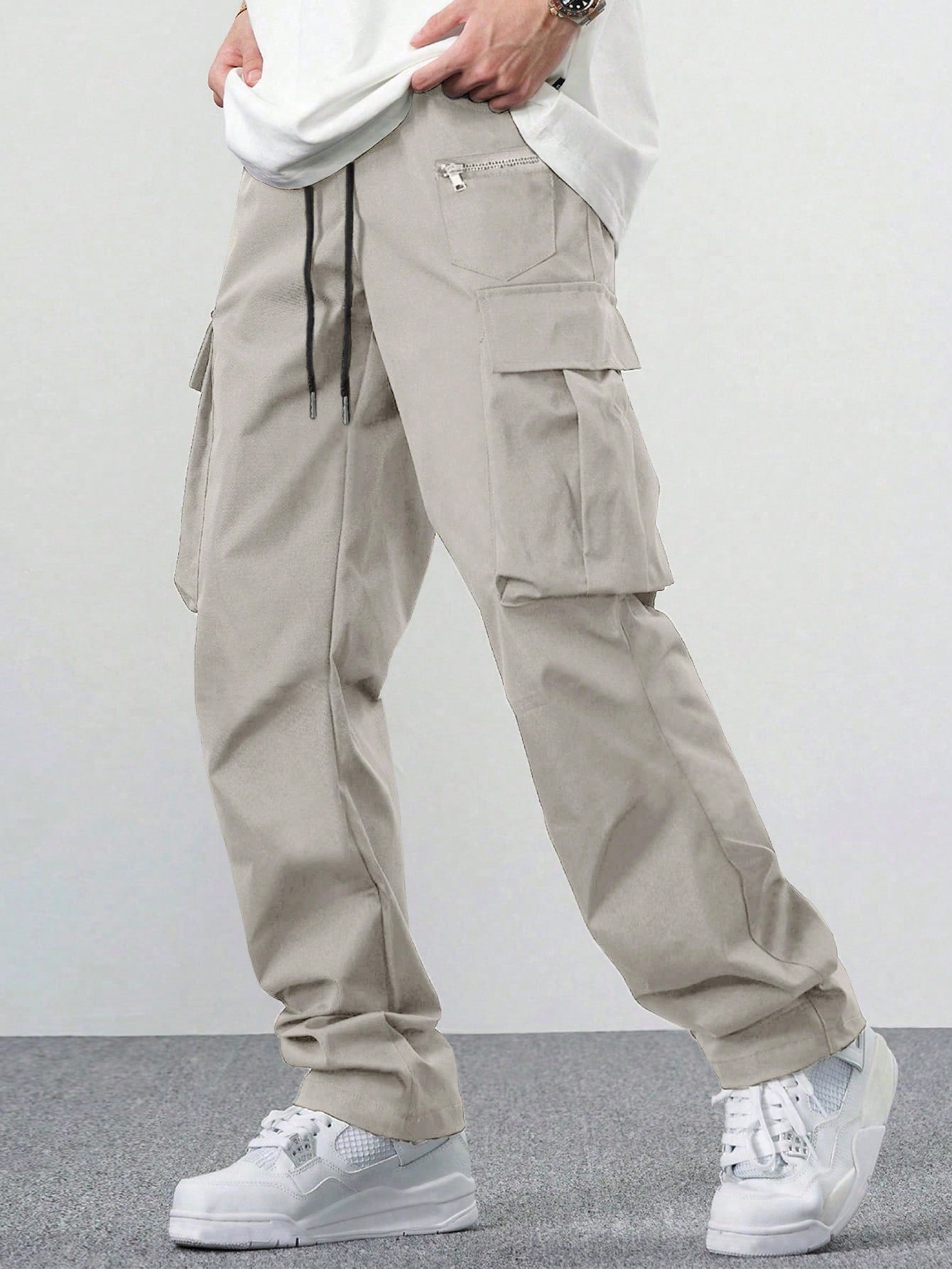 Loose-Fit Men's Cargo Pants With Drawstring Waist