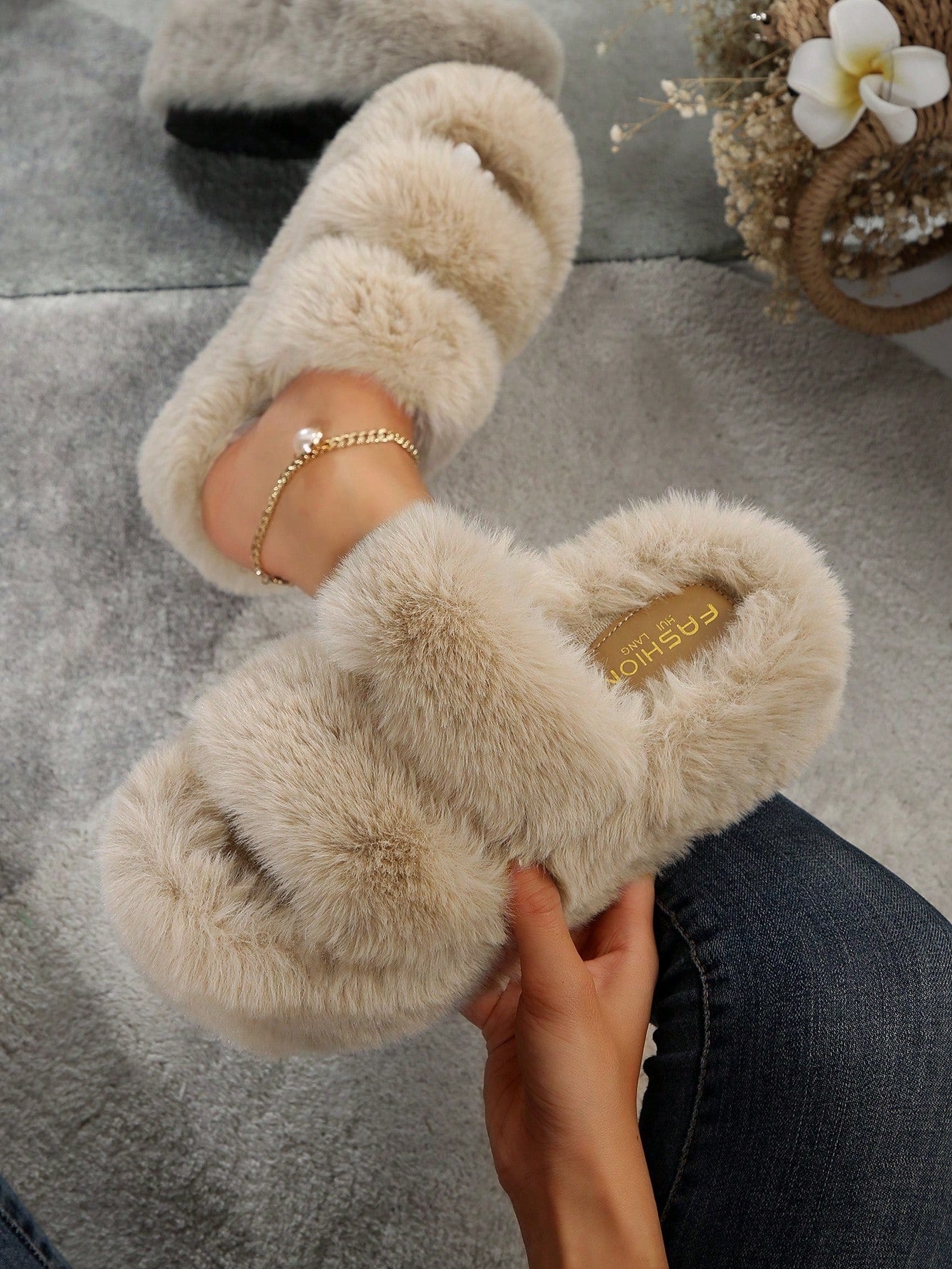 Women's Thick Sole Height Increasing Indoor/outdoor Slippers With Fur Trim, Milk Tea Color And Double Strap Open Toe Design