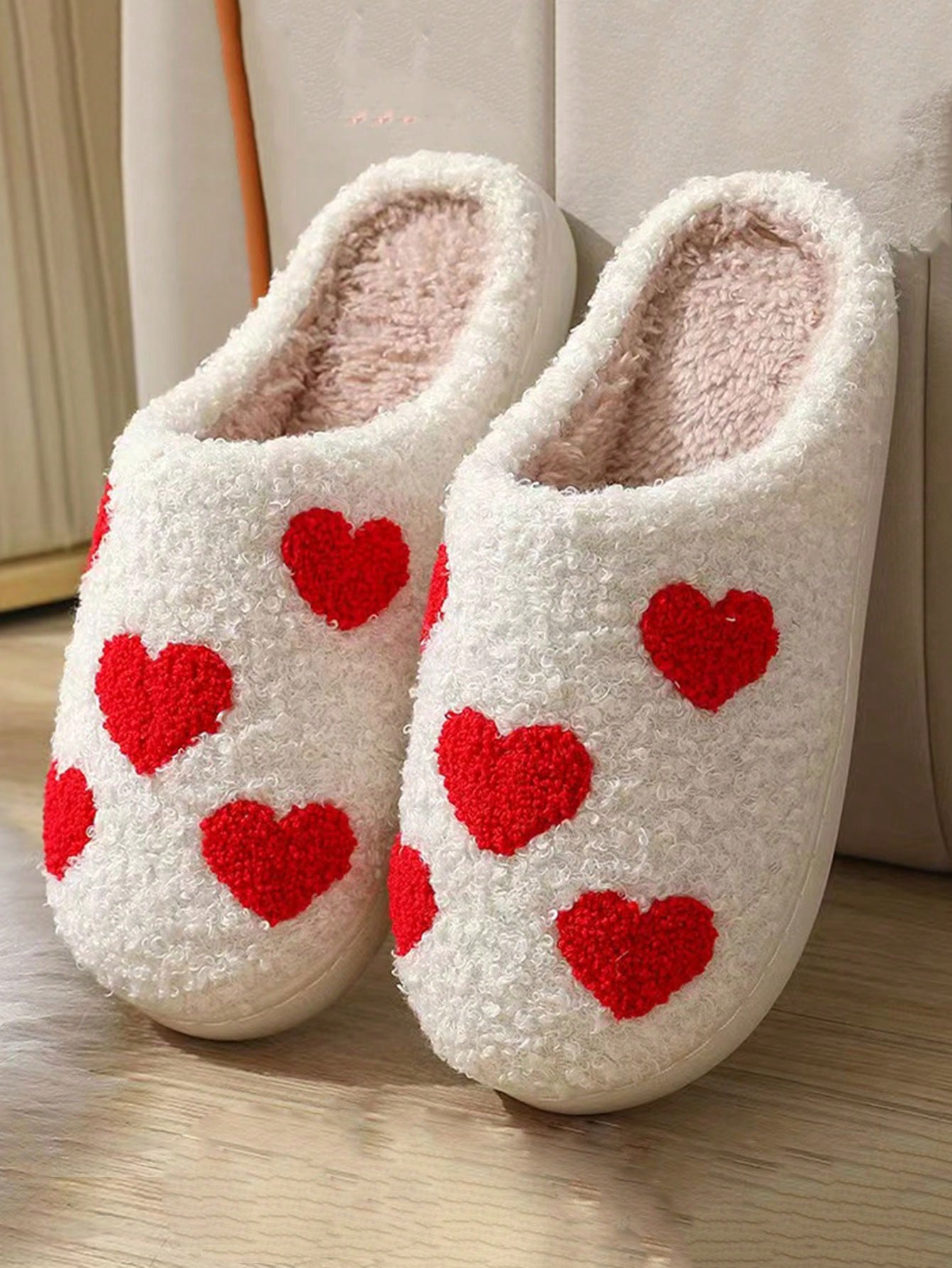 Fashionable Butterfly, Heart, Strawberry, Fruit, Puppy Animal, Pineapple Pattern Soft Plush Non-Slip Indoor House Slippers