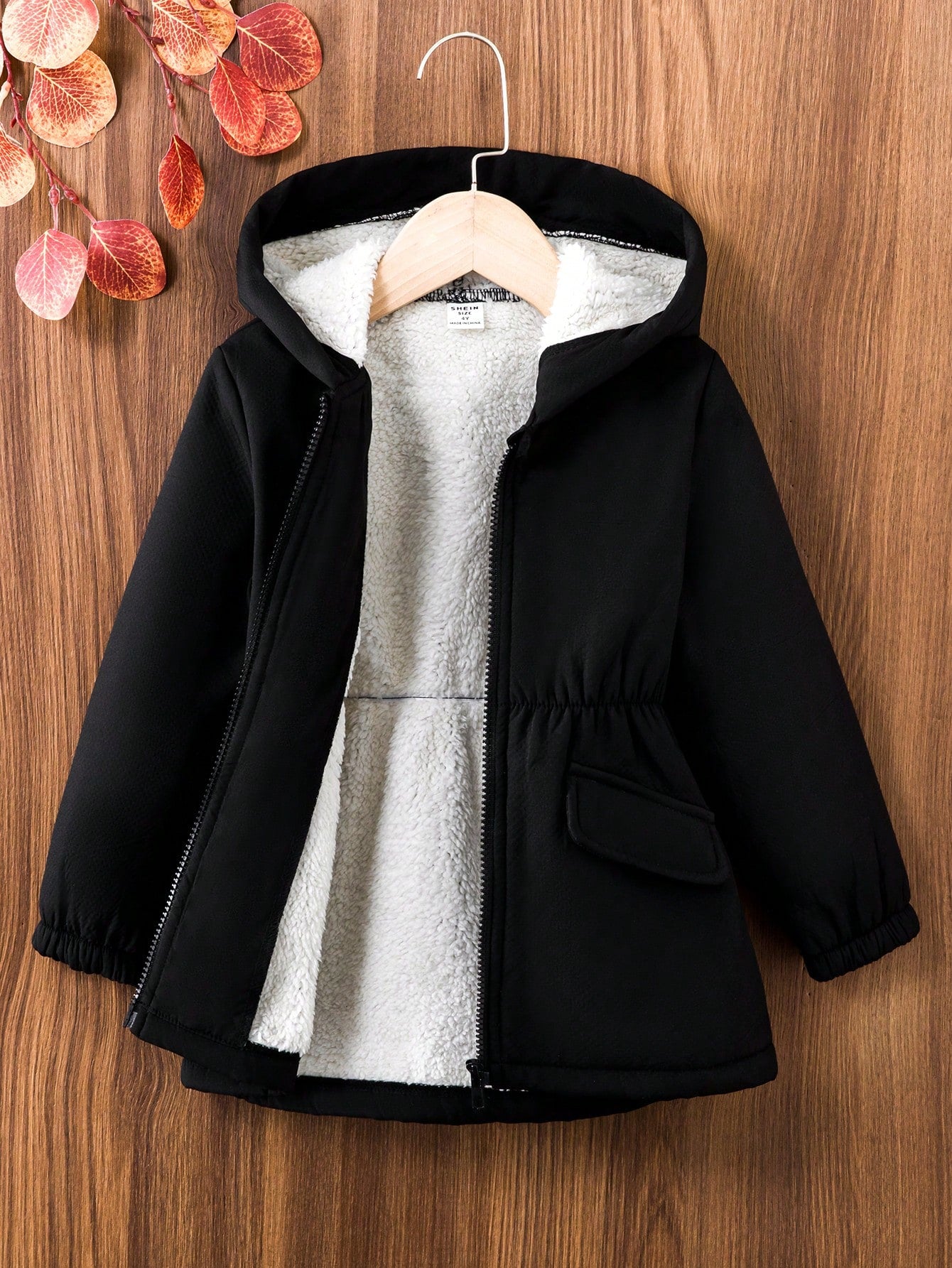 Young Girl Black Zip Detail Hooded Jacket With Fleece Lining, Perfect For Autumn And Winter